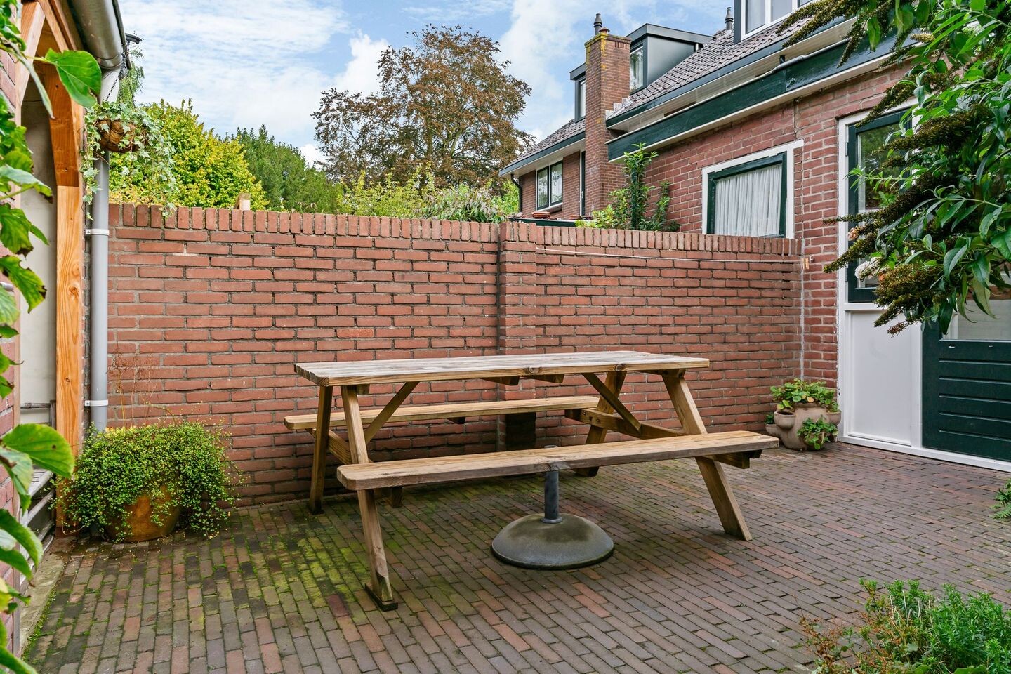 Tussenwoning te koop: De Brauwstraat 11, Woerden