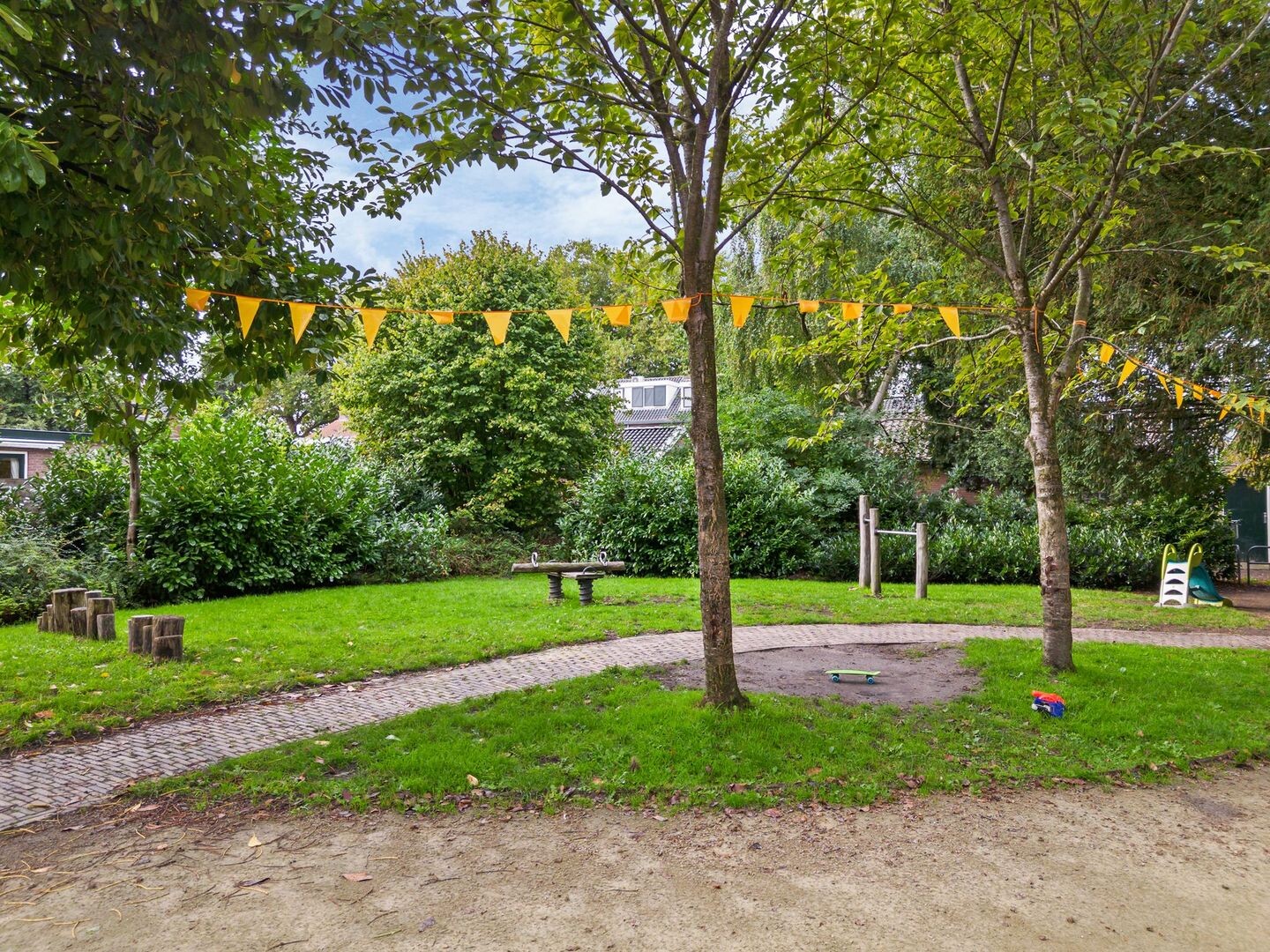 Tussenwoning te koop: De Brauwstraat 11, Woerden