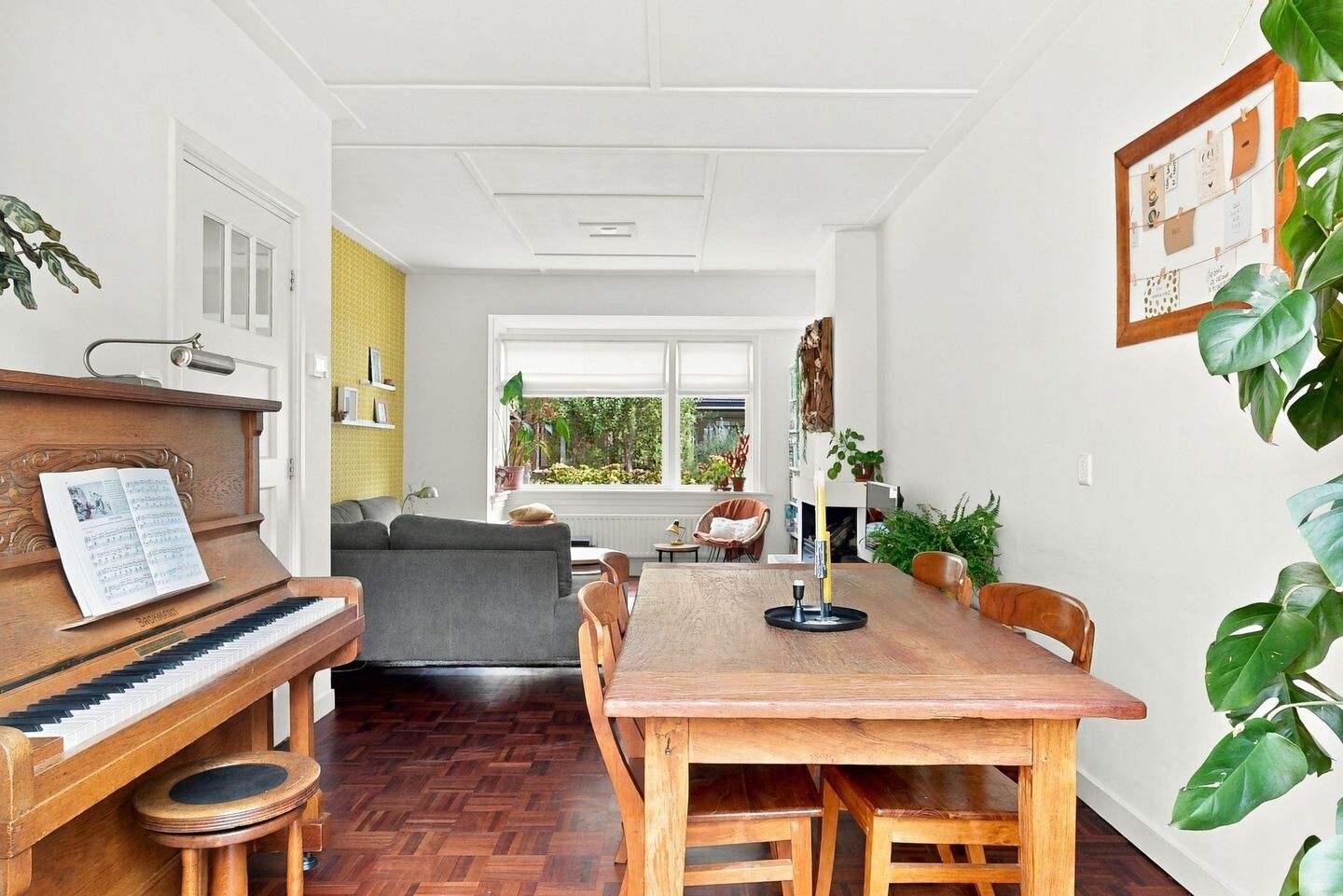 Tussenwoning te koop: De Brauwstraat 11, Woerden