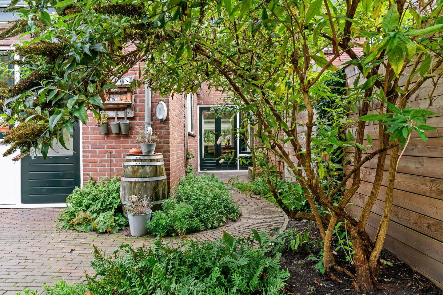 Tussenwoning te koop: De Brauwstraat 11, Woerden
