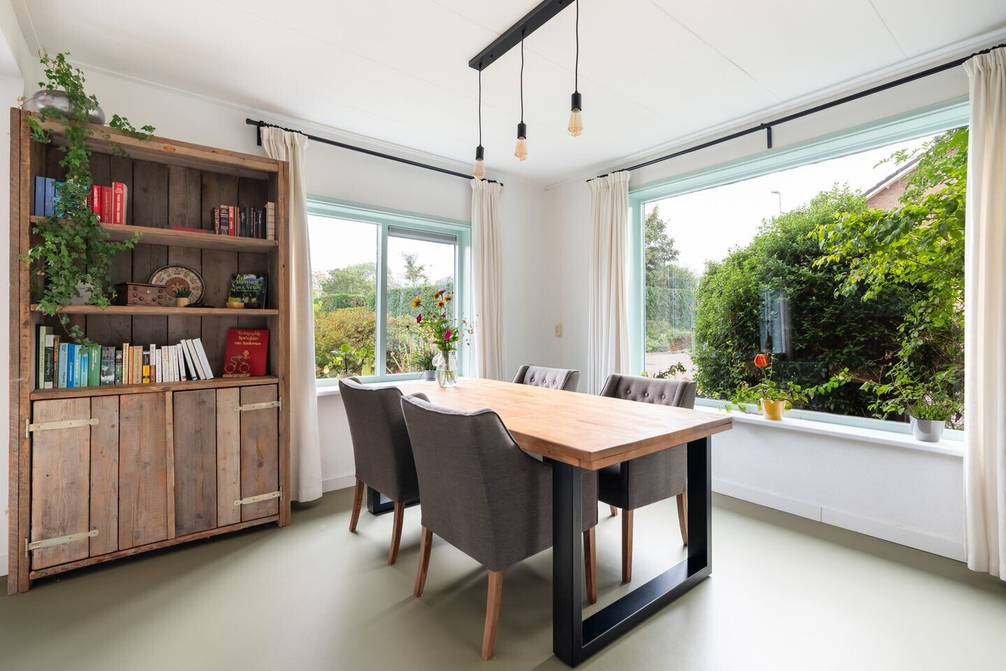 Vrijstaande woning te koop: Gebr. van Eijckstraat 1, Woerden