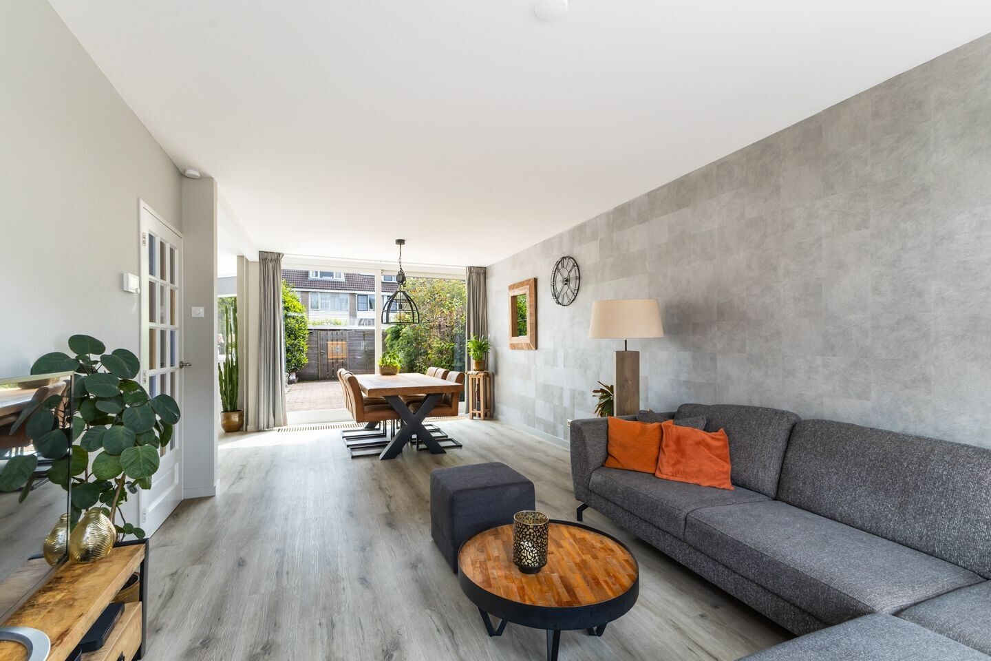 Hoekwoning te koop: Leo Gestelstraat 1, Woerden