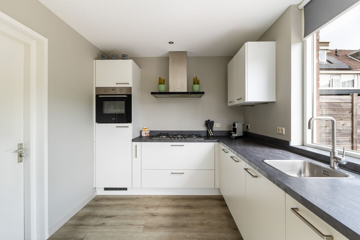Hoekwoning te koop: Leo Gestelstraat 1, Woerden