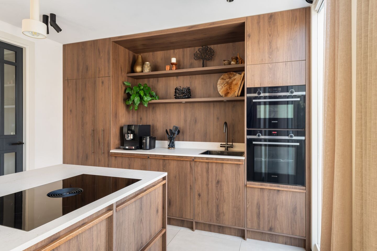 Hoekwoning te koop: Vreedenburghstraat 35, Woerden