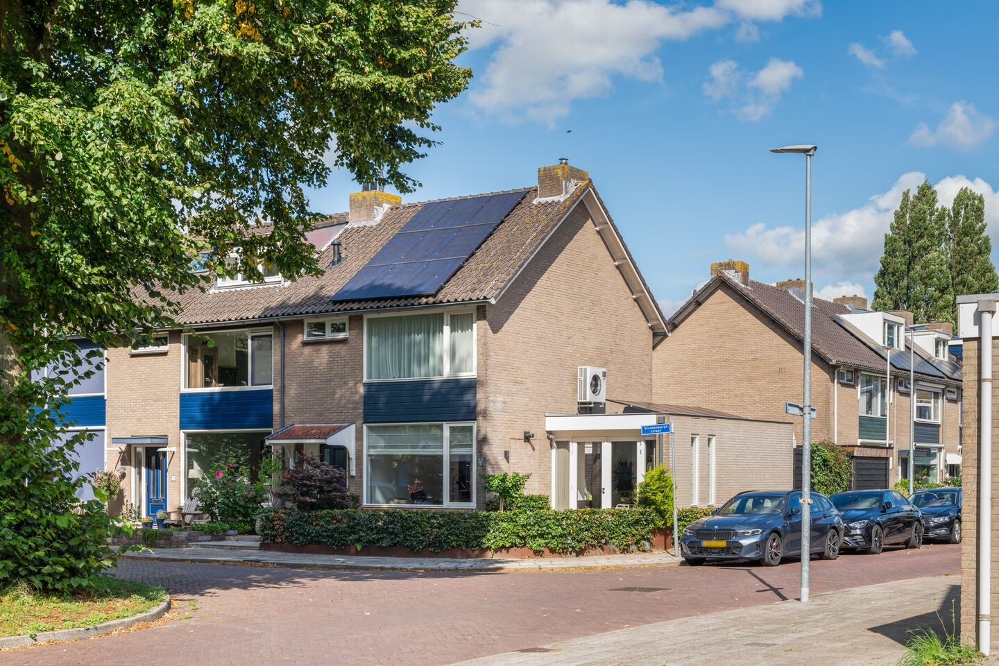 Hoekwoning te koop: Vreedenburghstraat 35, Woerden