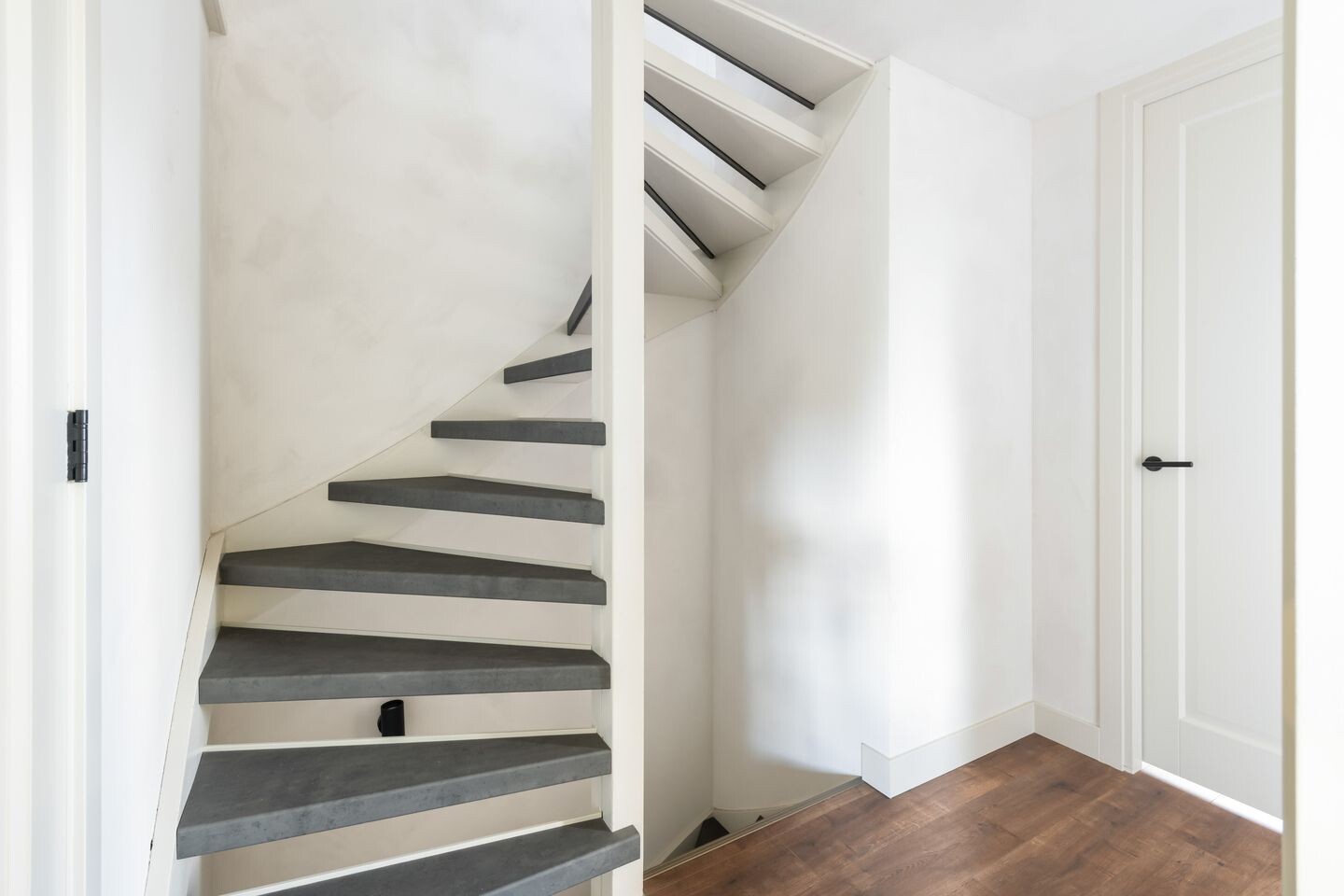 Hoekwoning te koop: Vreedenburghstraat 35, Woerden