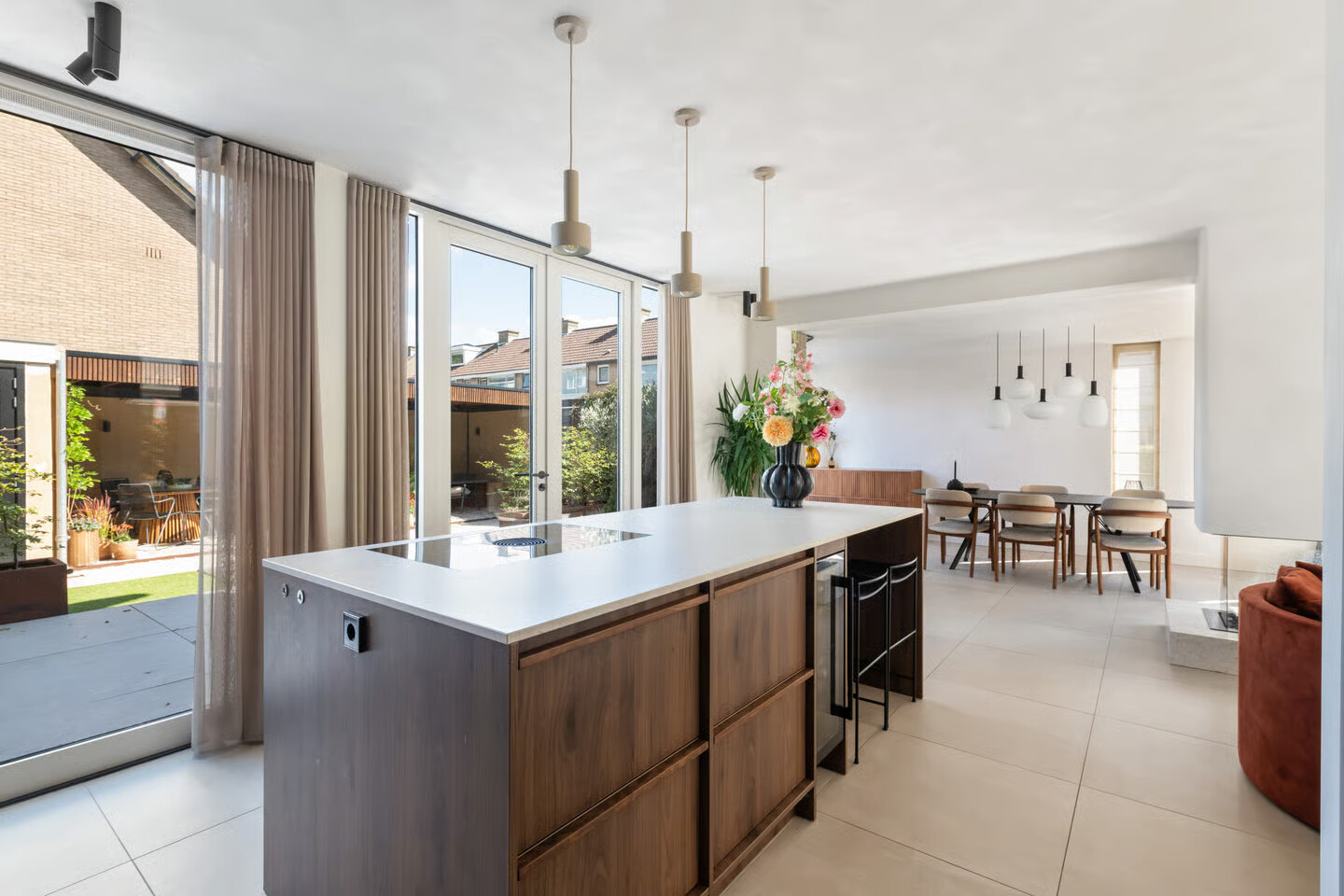 Hoekwoning te koop: Vreedenburghstraat 35, Woerden