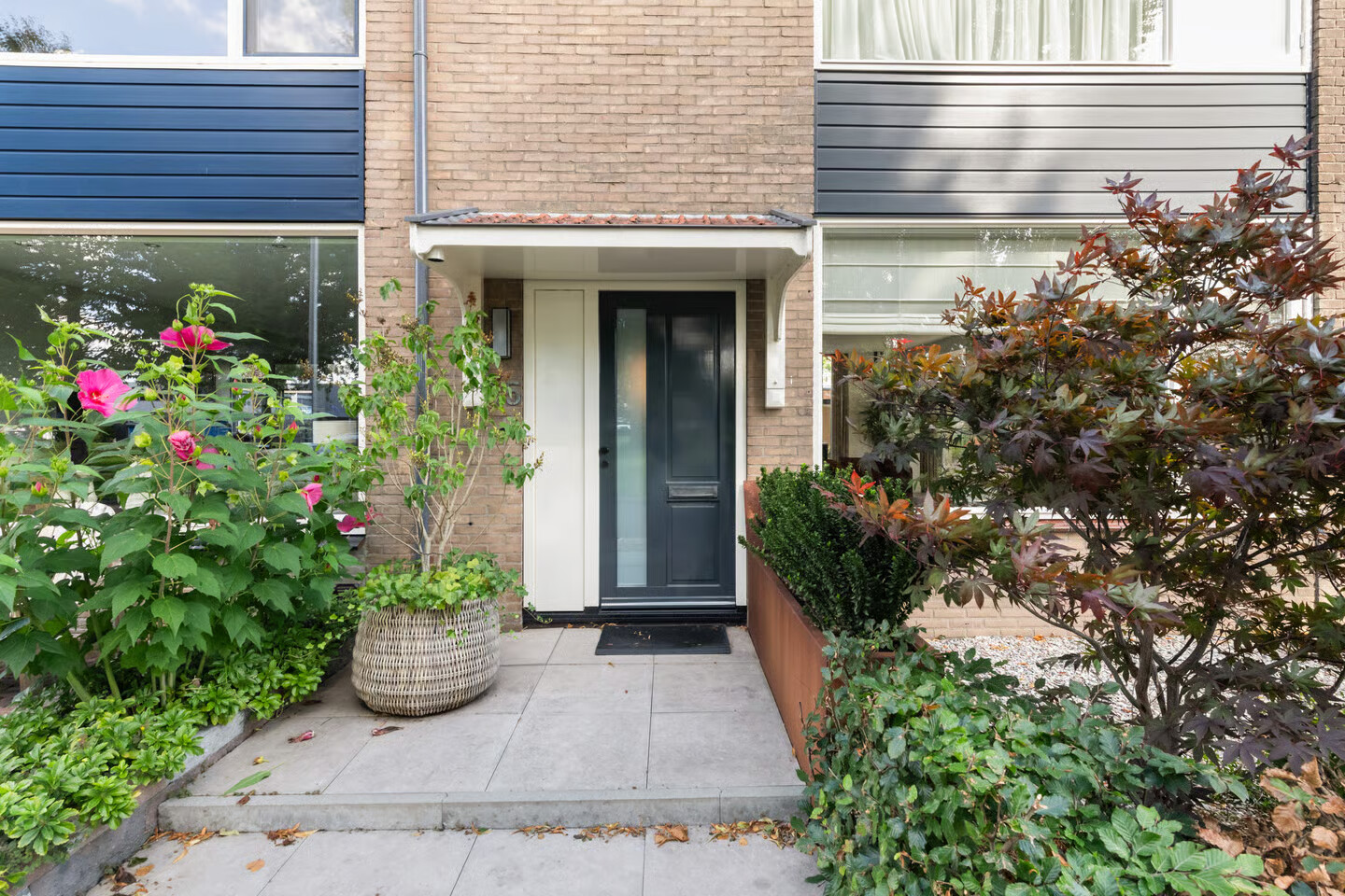 Hoekwoning te koop: Vreedenburghstraat 35, Woerden