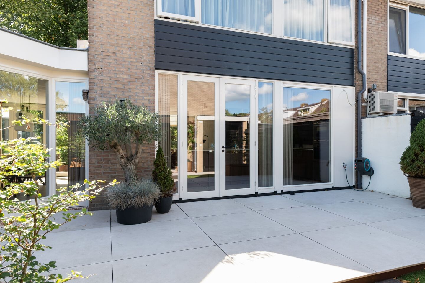 Hoekwoning te koop: Vreedenburghstraat 35, Woerden
