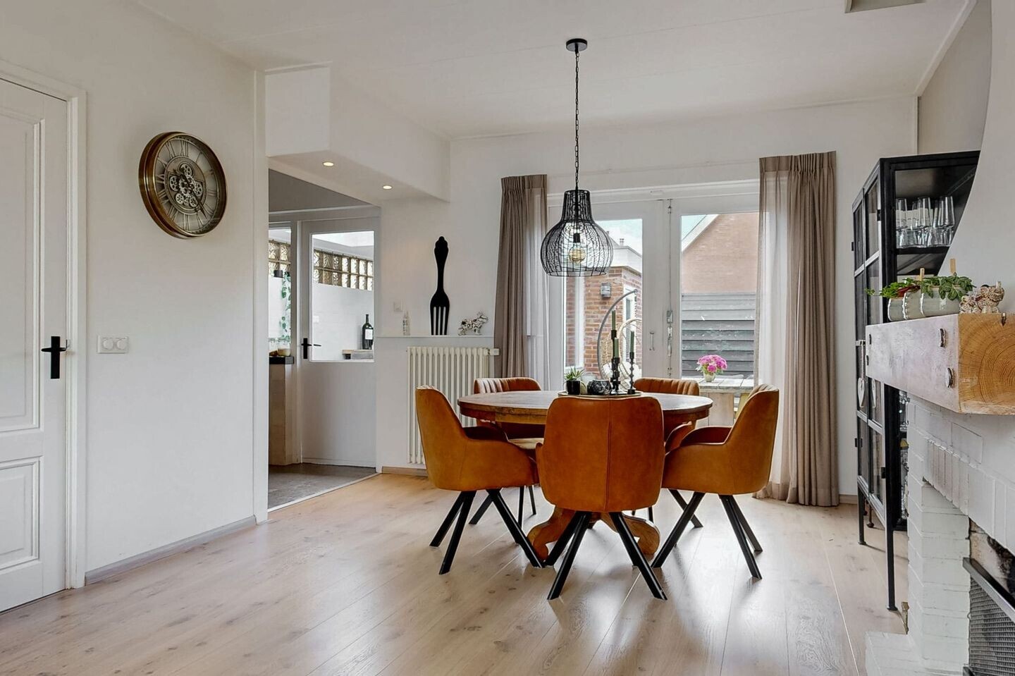 Tussenwoning te koop: Paulus Buyslaan 13, Woerden
