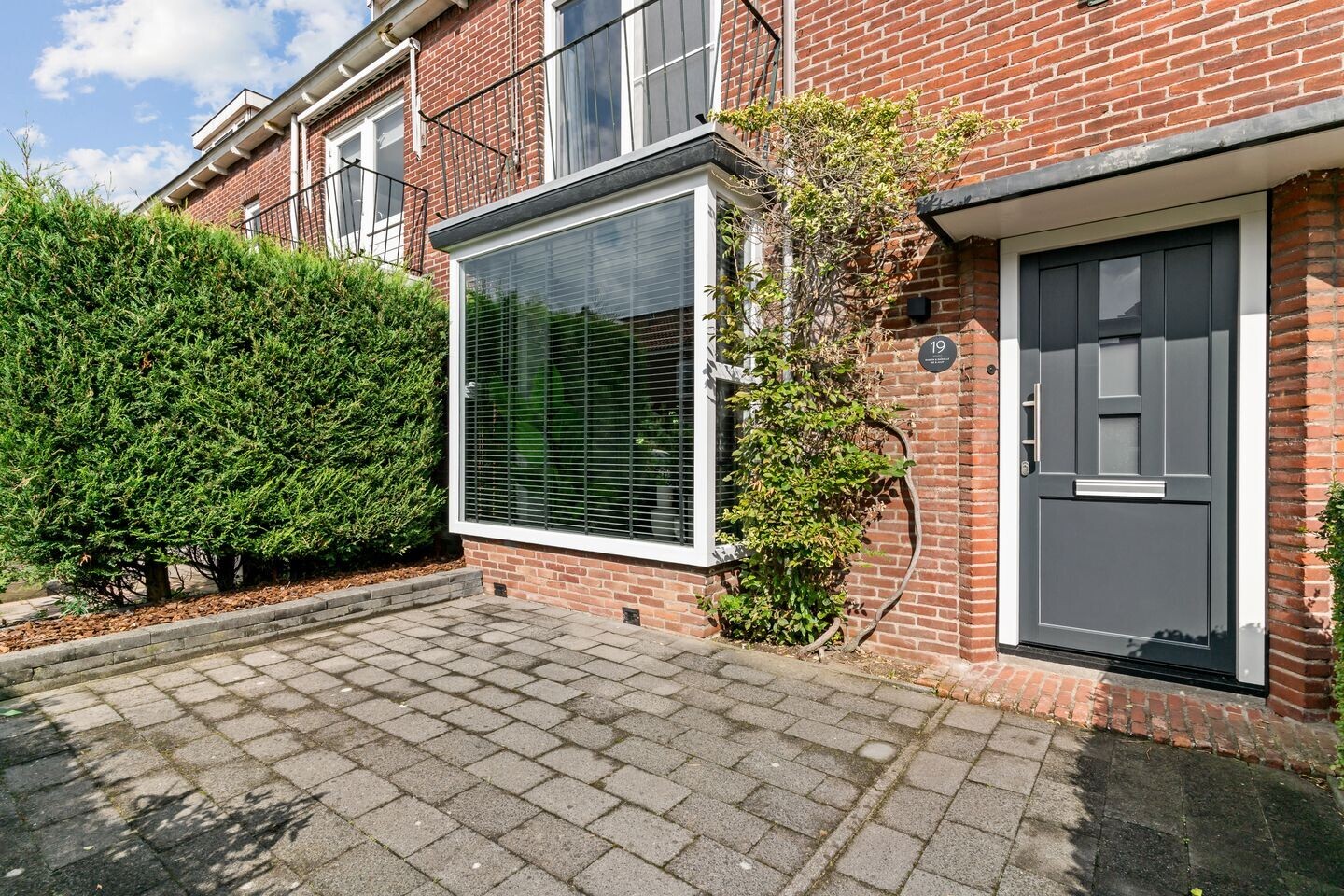 Tussenwoning te koop: Paulus Buyslaan 19, Woerden