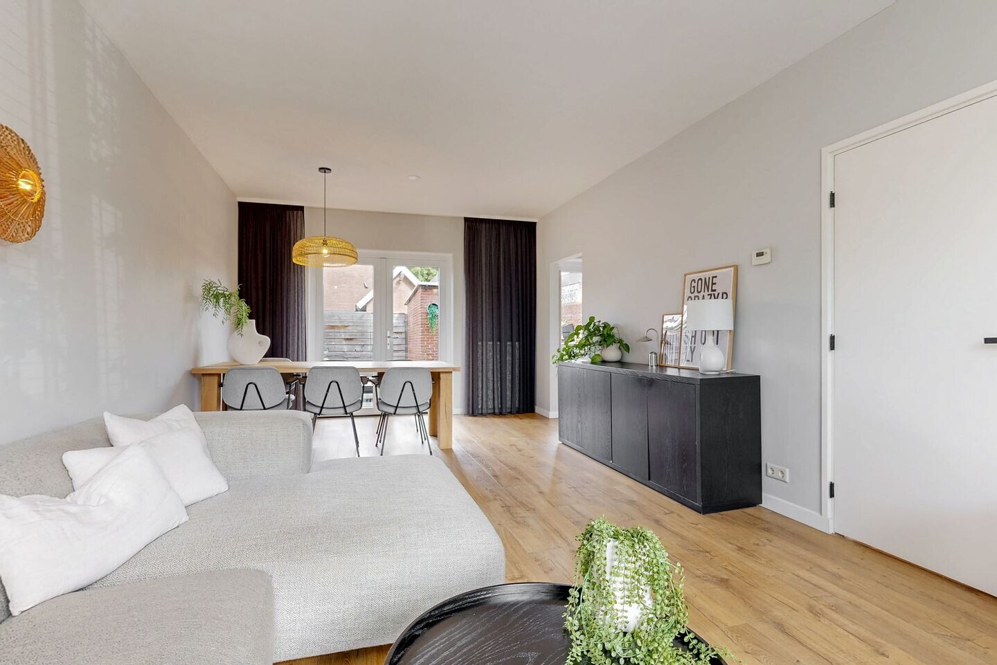 Tussenwoning te koop: Paulus Buyslaan 19, Woerden