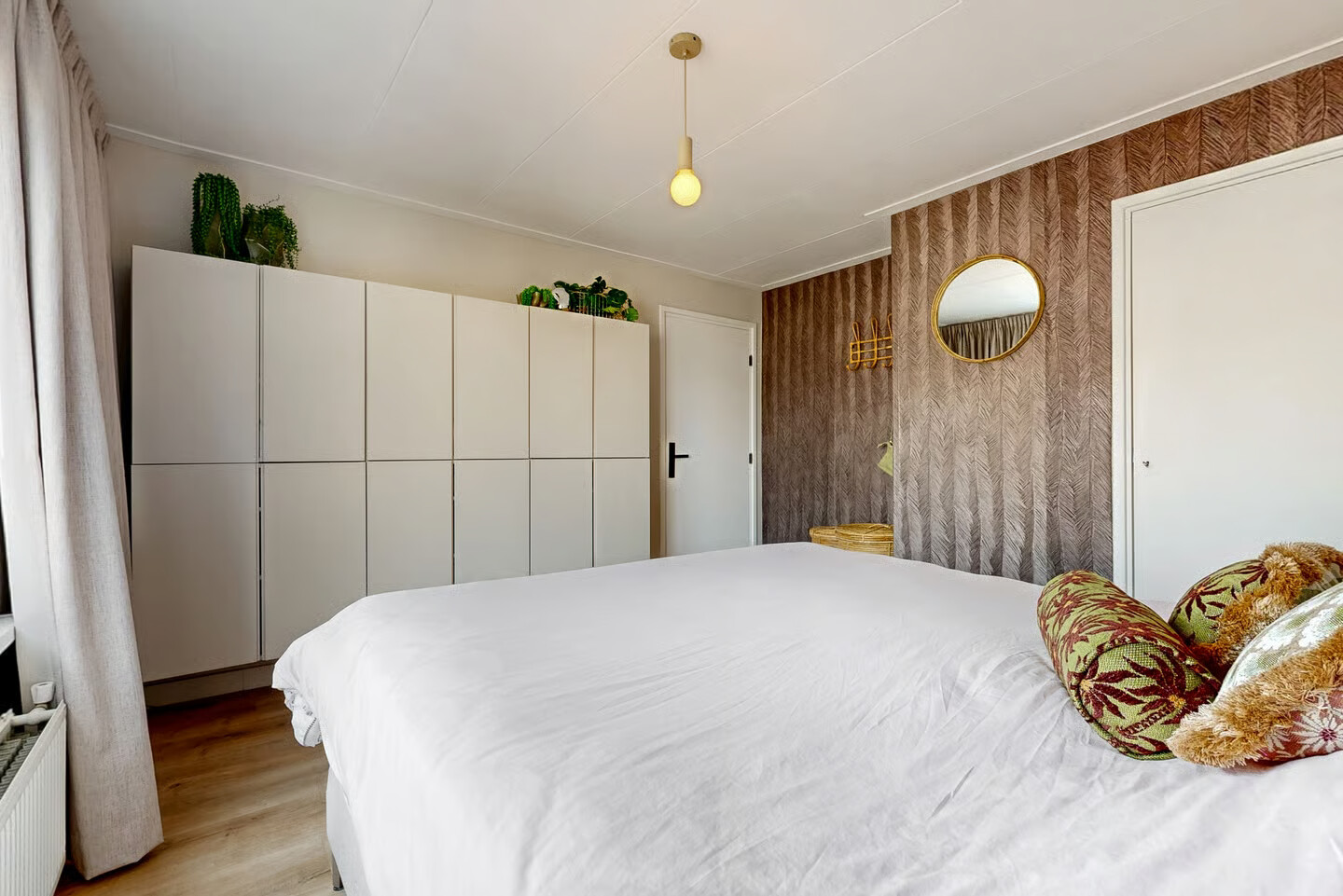 Tussenwoning te koop: Paulus Buyslaan 19, Woerden