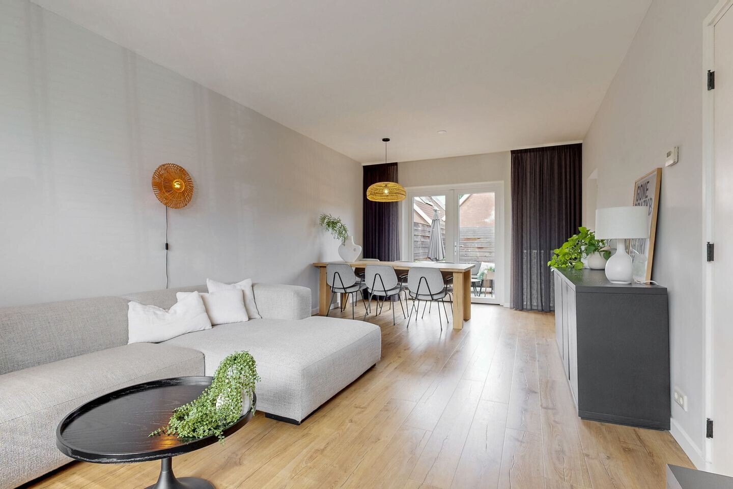 Tussenwoning te koop: Paulus Buyslaan 19, Woerden