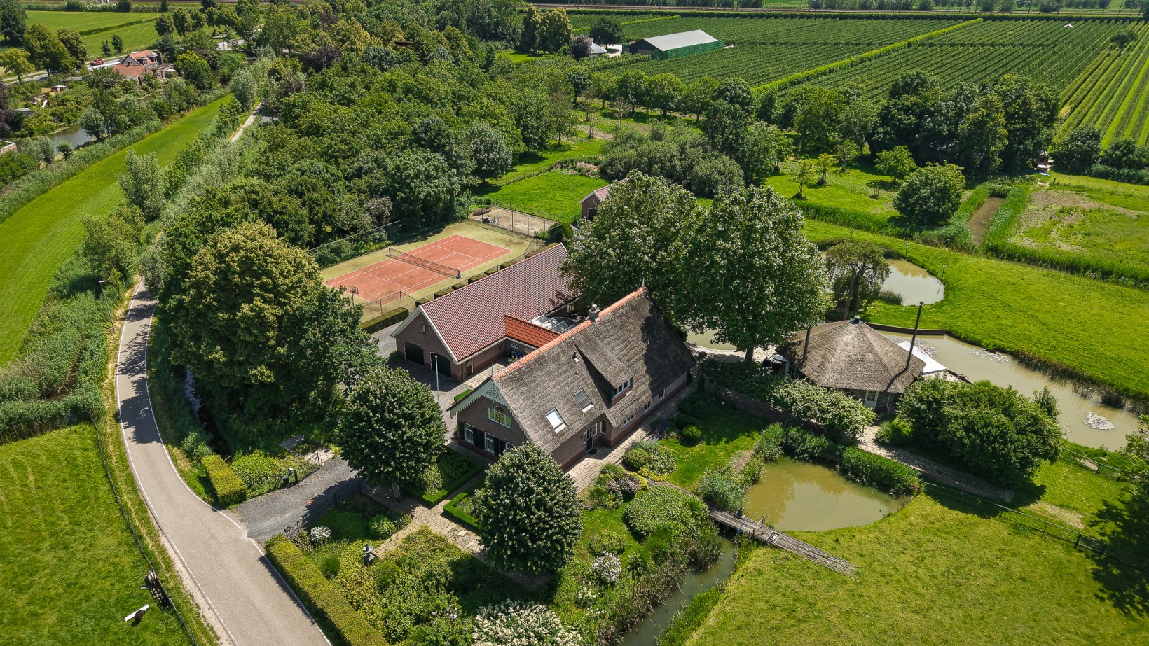 Vrijstaande woning te koop: Breeveld 18, Woerden