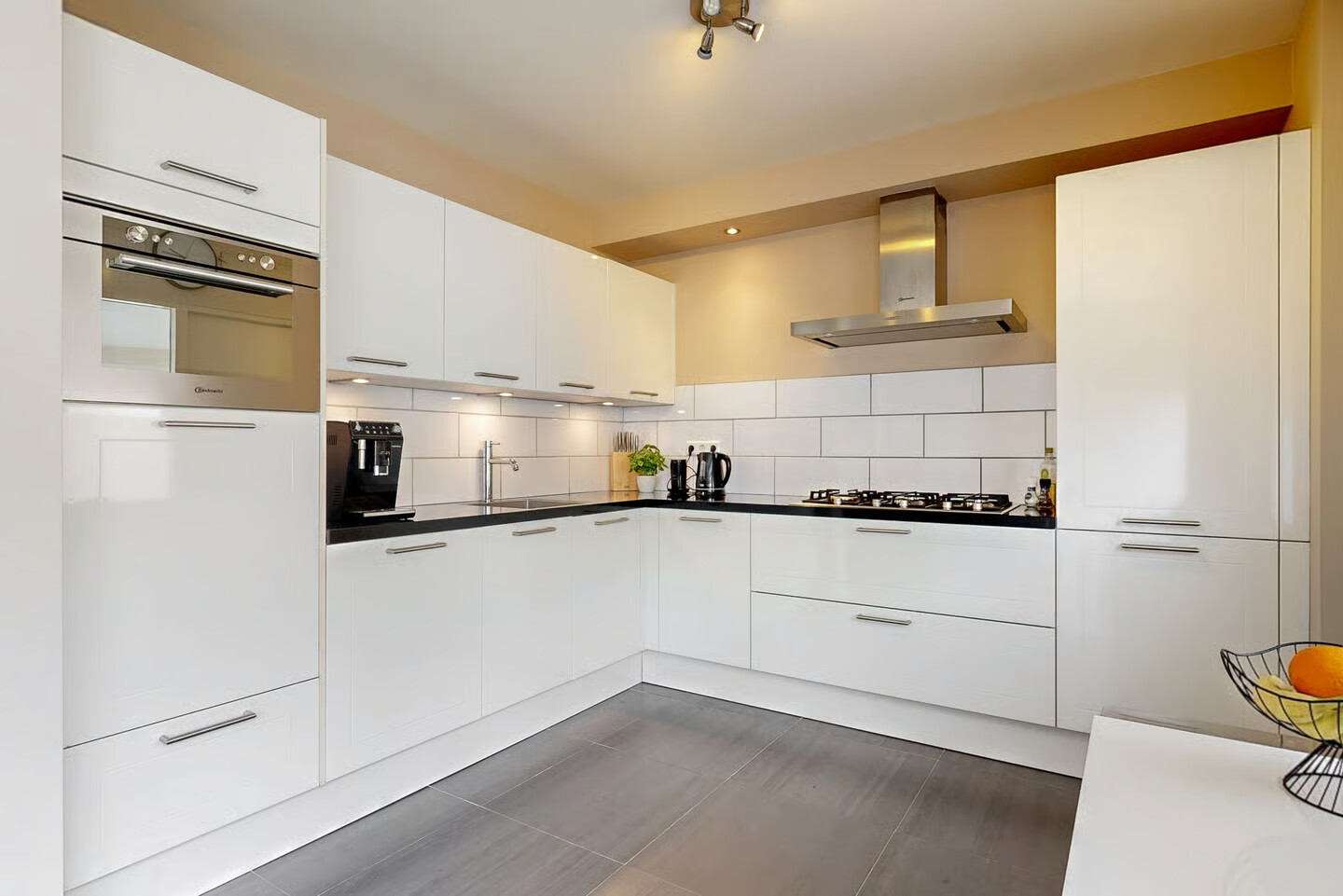 Tussenwoning te koop: Aalberse-lanen 15, Woerden