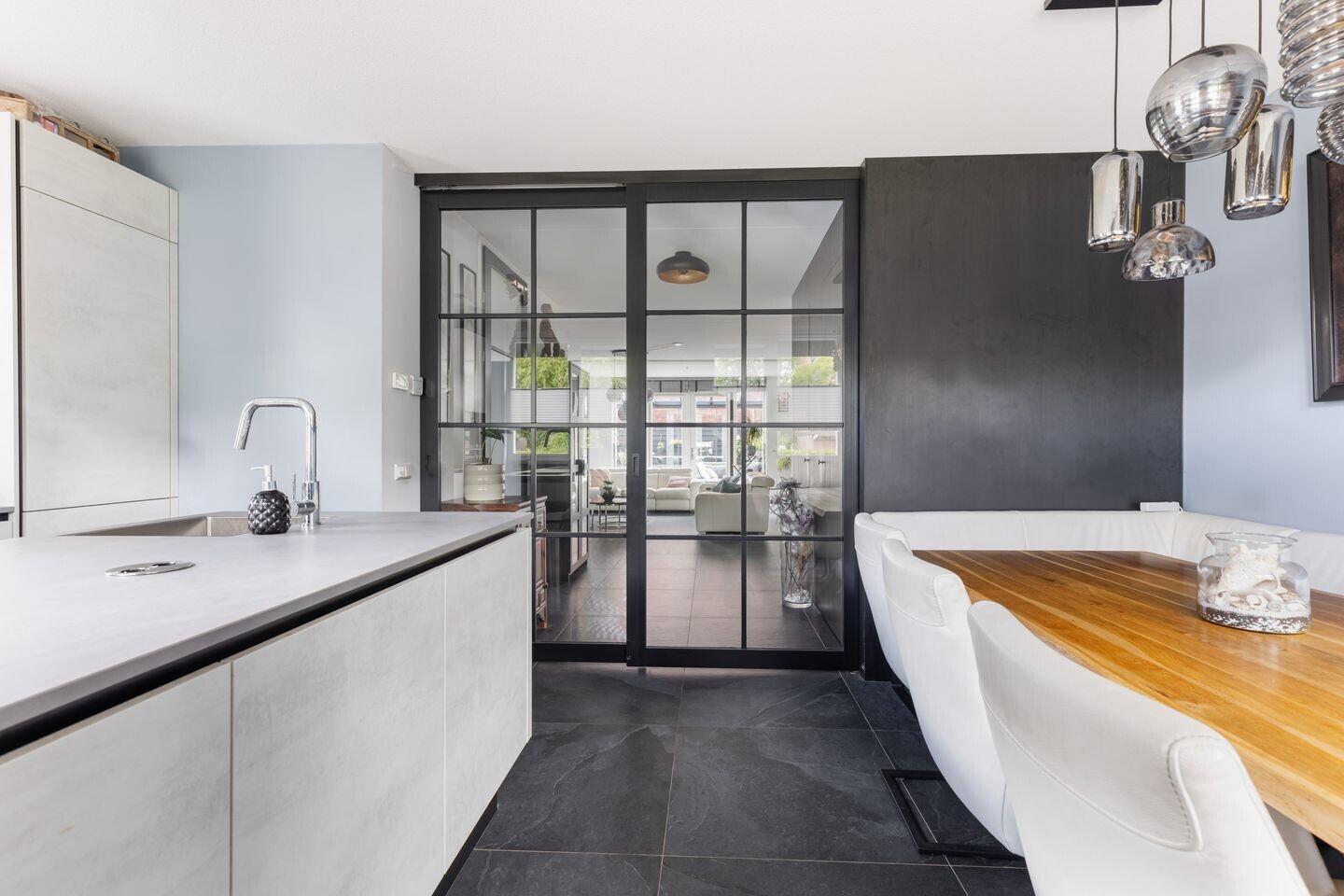 Twee-onder-één-kap te koop: Pieter Lieftinckstraat 1, Woerden