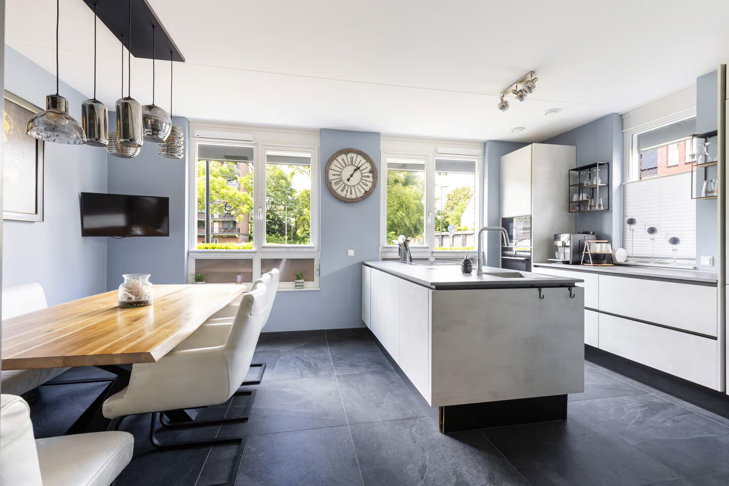 Twee-onder-één-kap te koop: Pieter Lieftinckstraat 1, Woerden