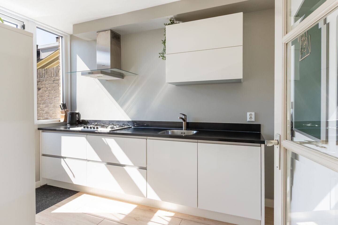 Tussenwoning te koop: Heinsiuslaan 8, Woerden