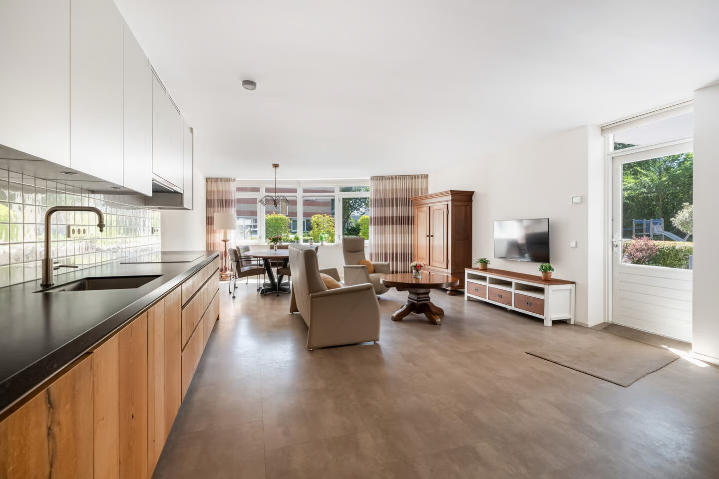 Appartement te koop: Luxemburglaan 4, Woerden