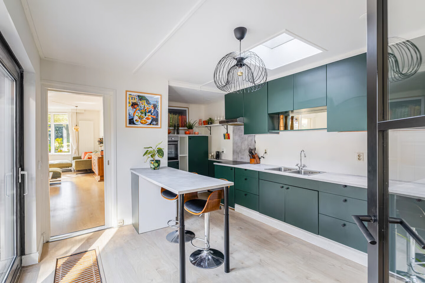 Twee-onder-één-kap te koop: Linschoterweg 37, Woerden