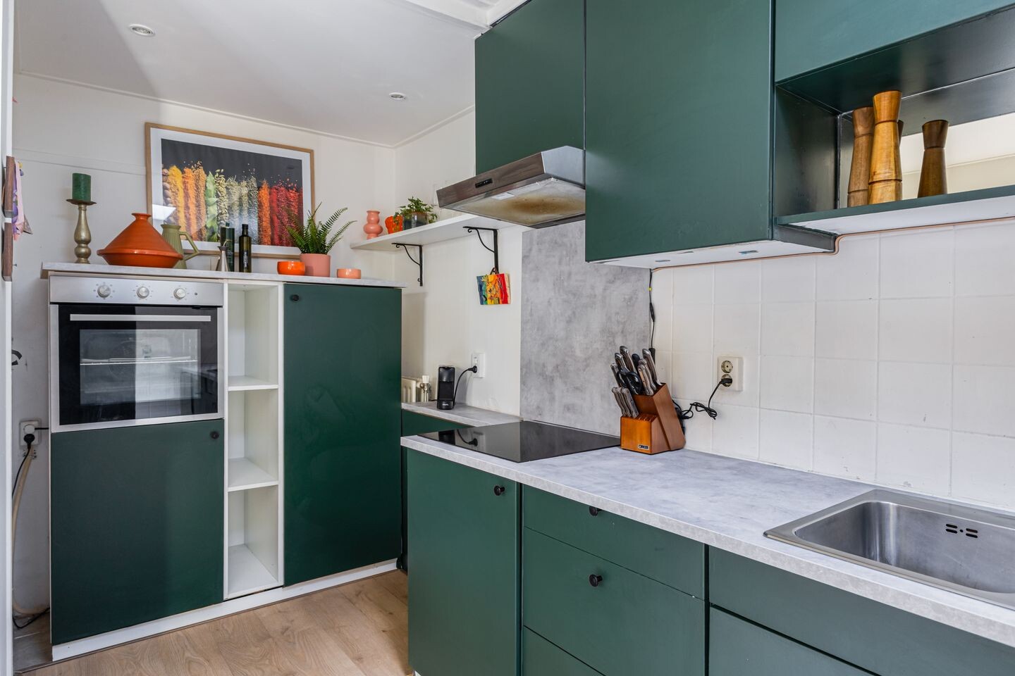 Twee-onder-één-kap te koop: Linschoterweg 37, Woerden
