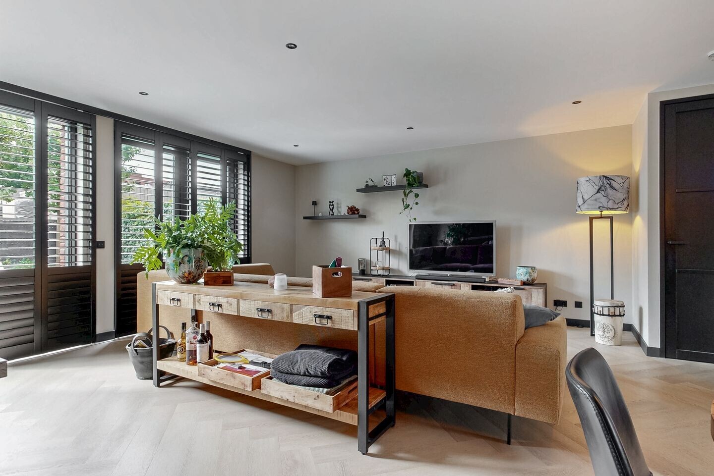Tussenwoning te koop: Tornemeer 21, Woerden