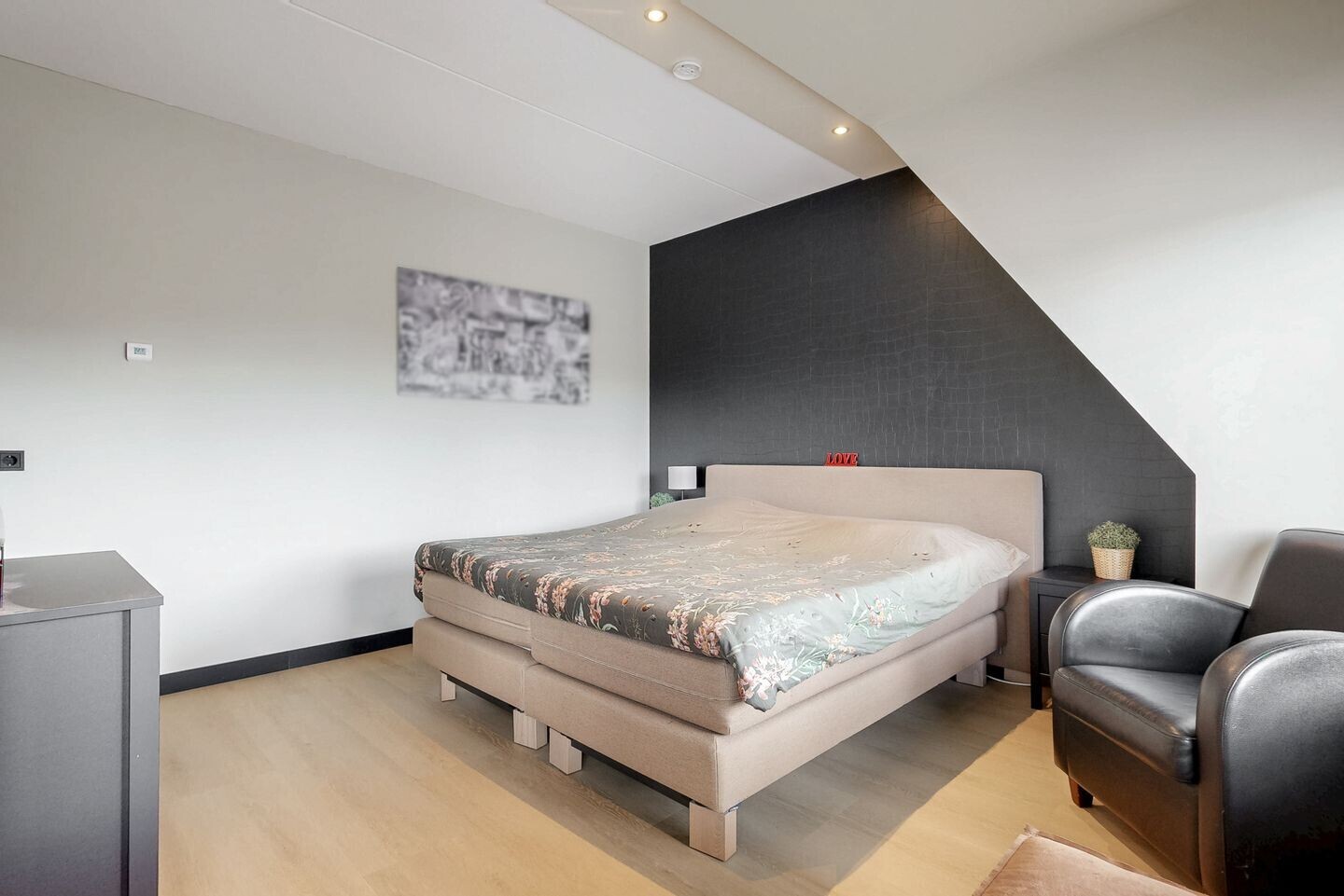 Tussenwoning te koop: Tornemeer 21, Woerden