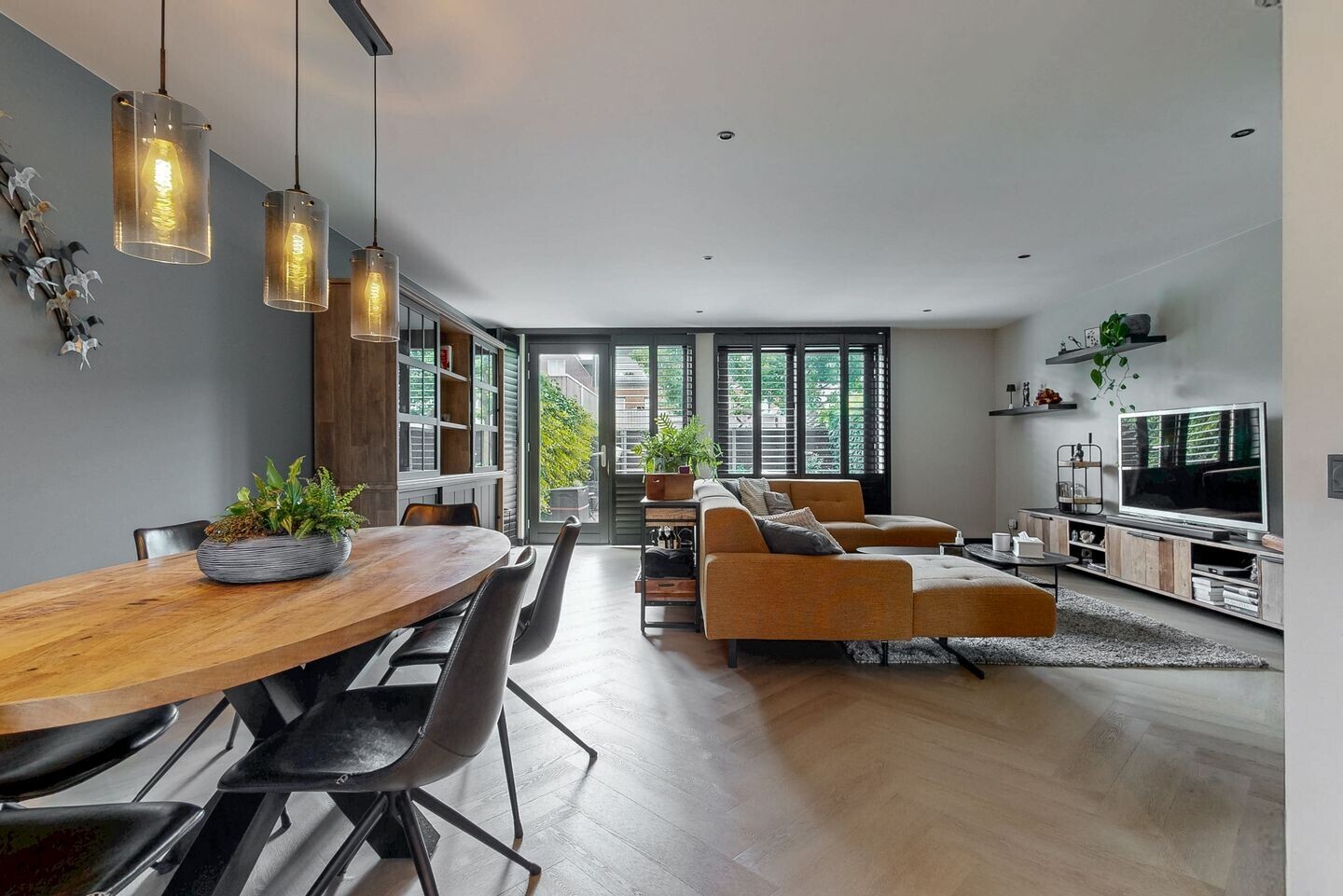Tussenwoning te koop: Tornemeer 21, Woerden