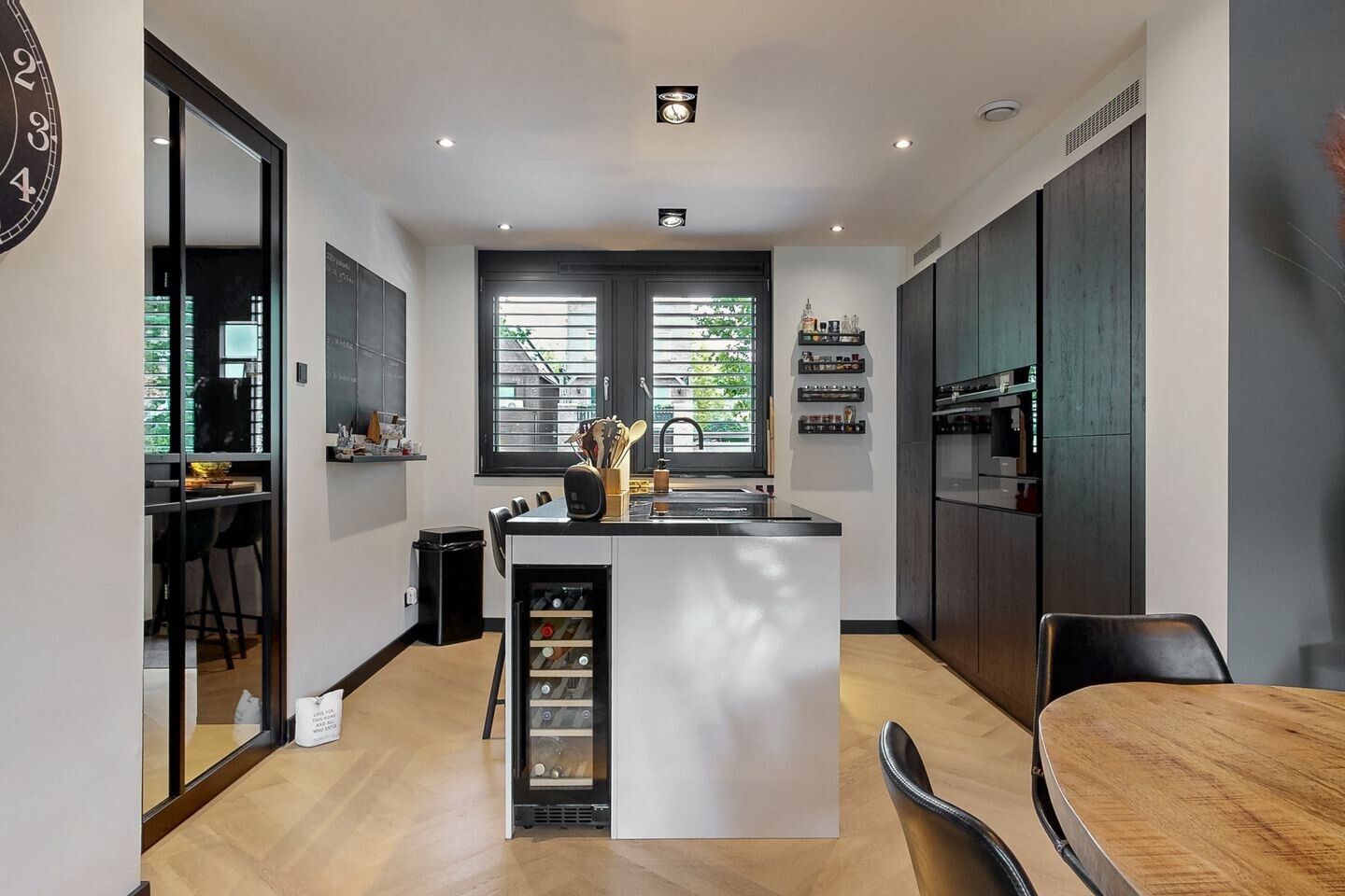 Tussenwoning te koop: Tornemeer 21, Woerden