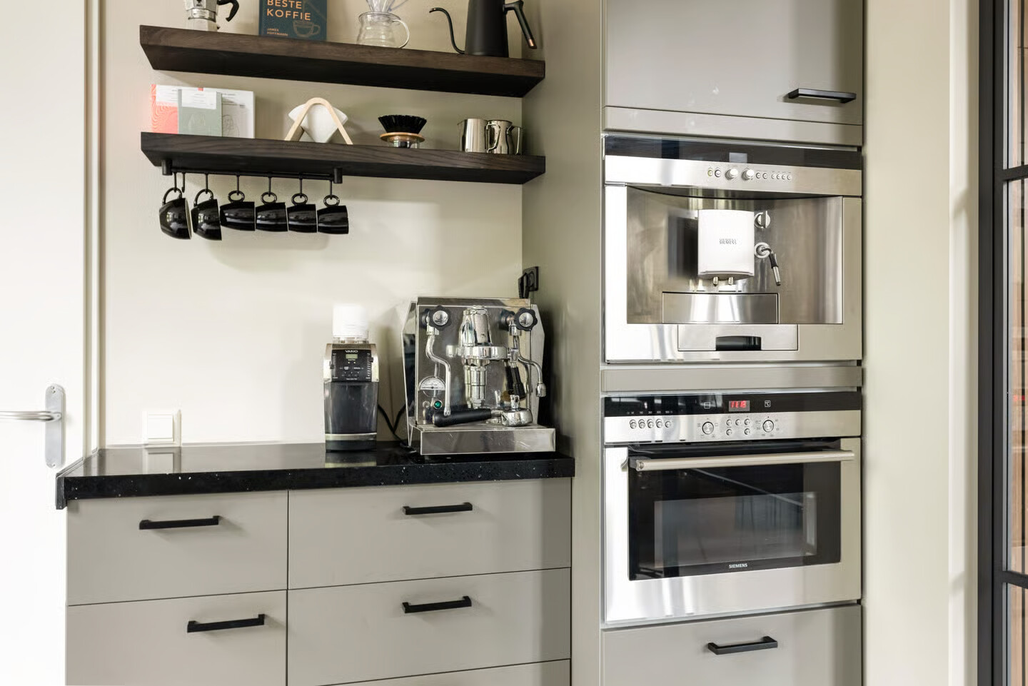 Hoekwoning te koop: Stormeer 31, Woerden