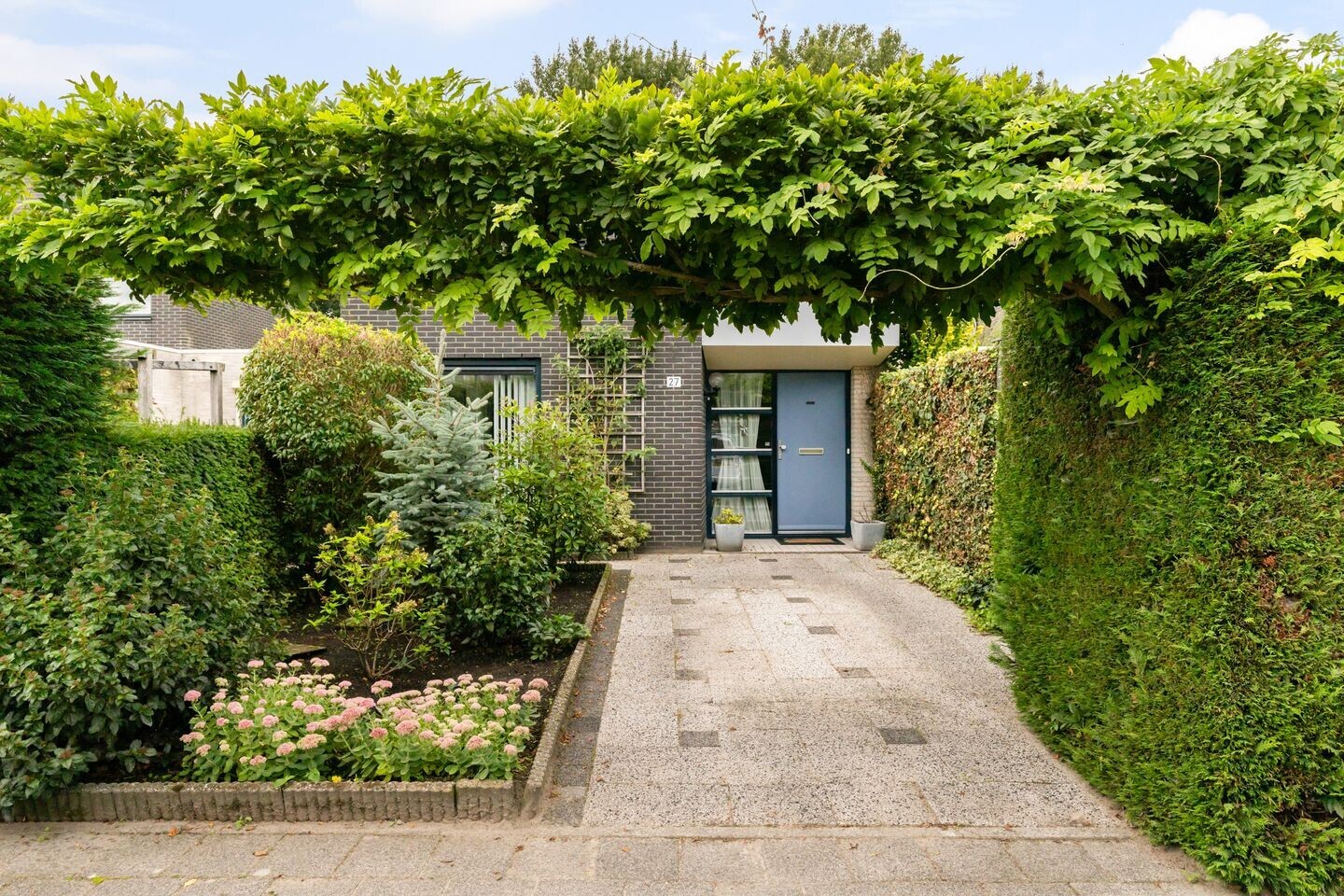 Tussenwoning te koop: Ponddreef 27, Woerden