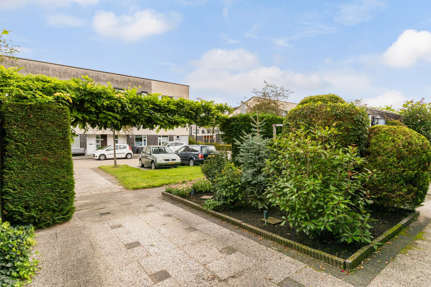 Tussenwoning te koop: Ponddreef 27, Woerden