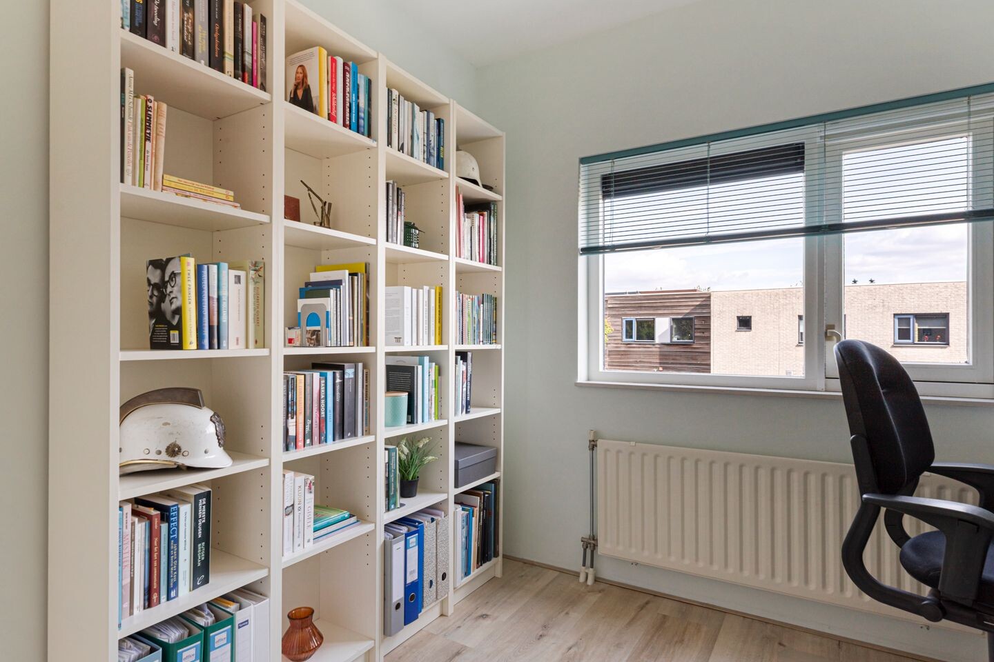 Tussenwoning te koop: Guldendreef 15, Woerden
