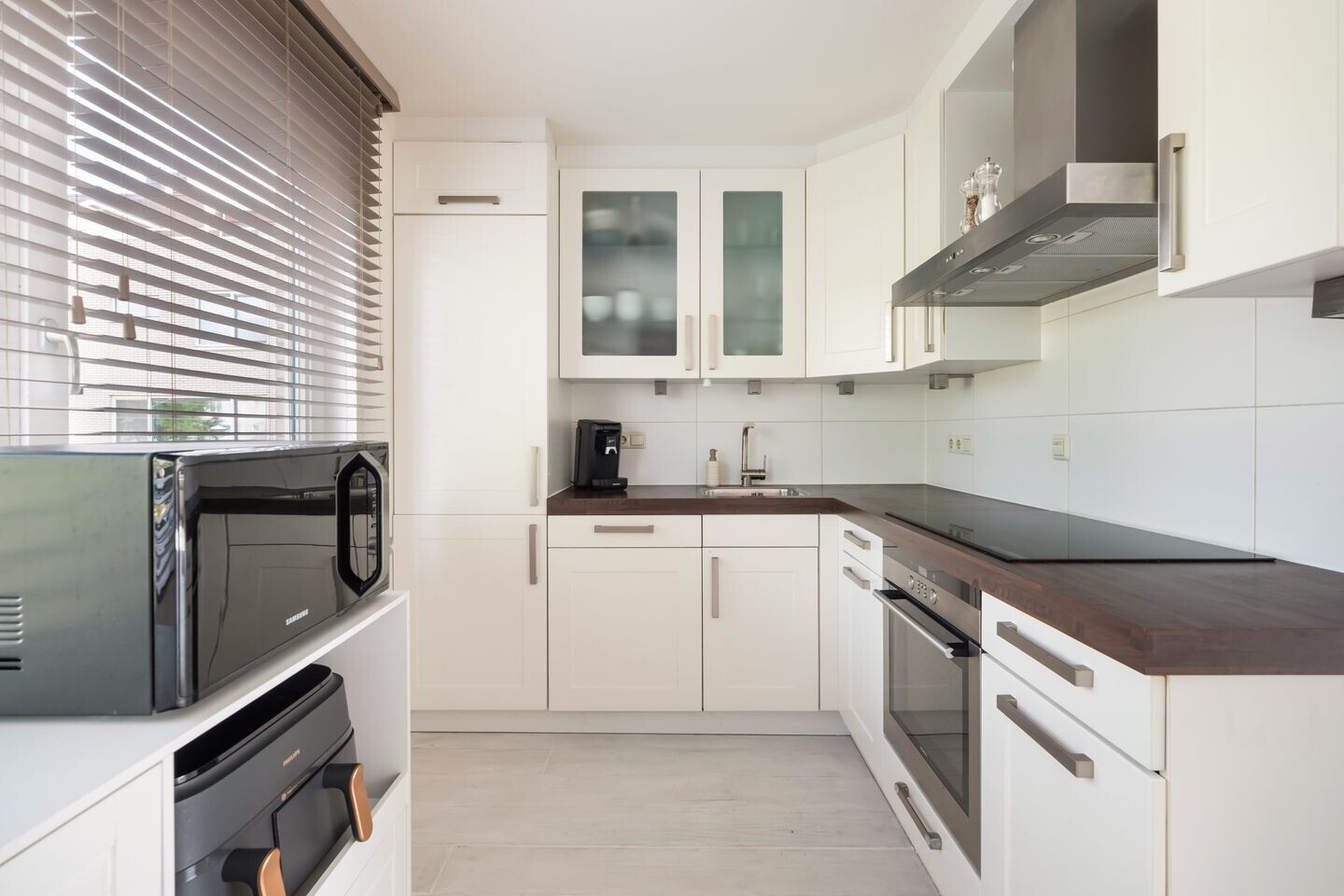 Tussenwoning te koop: Jules Vernehof 29, Woerden