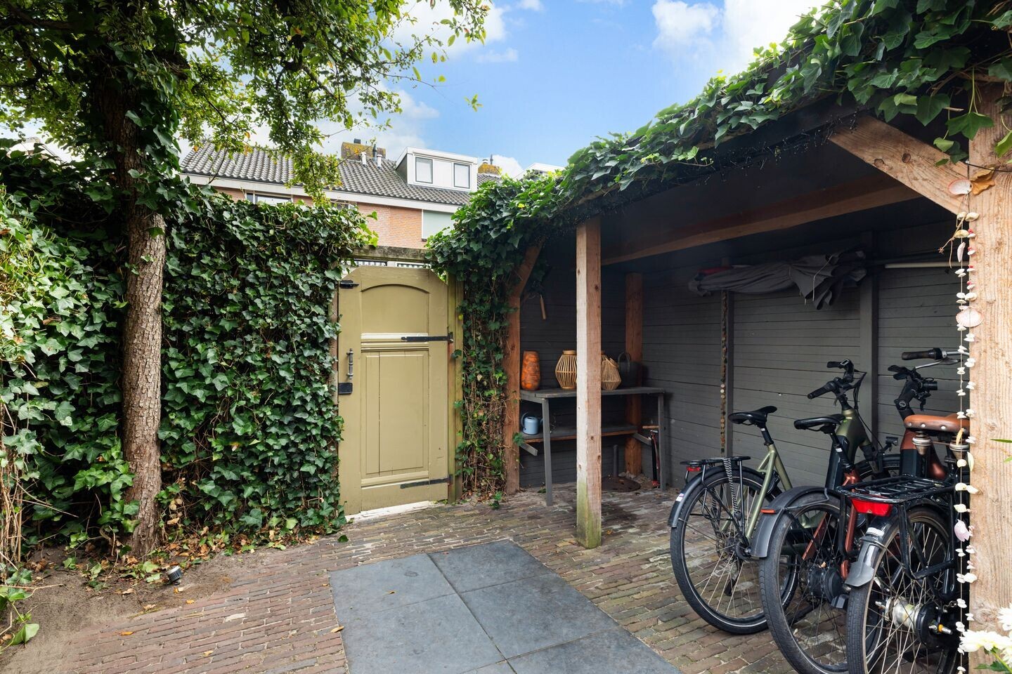 Tussenwoning te koop: de Eem 12, Woerden