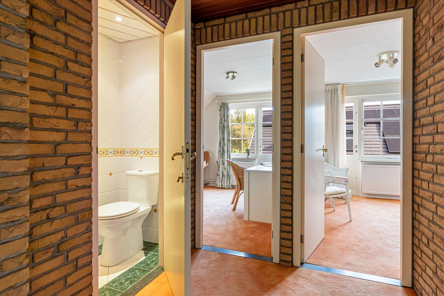 Vrijstaande woning te koop: Waardsedijk 19, Woerden