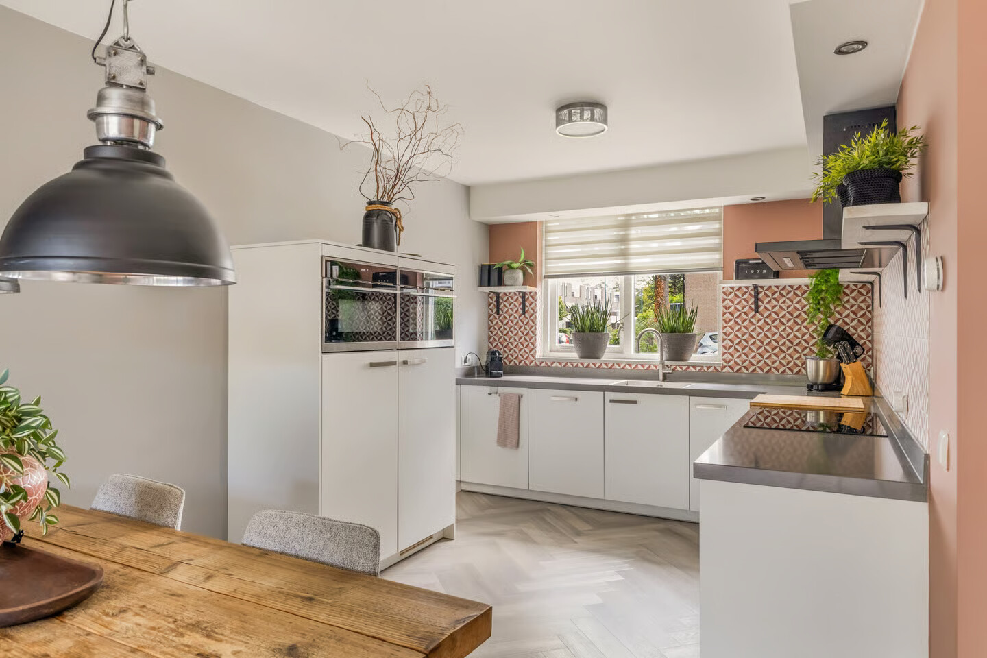 Hoekwoning te koop: Vaartuigenlaan 28, Woerden