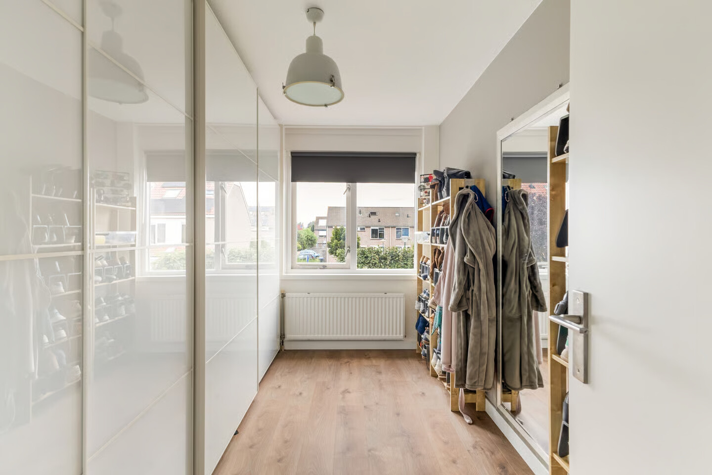 Hoekwoning te koop: Vaartuigenlaan 28, Woerden