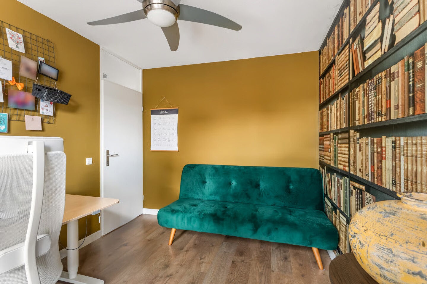 Hoekwoning te koop: Vaartuigenlaan 28, Woerden