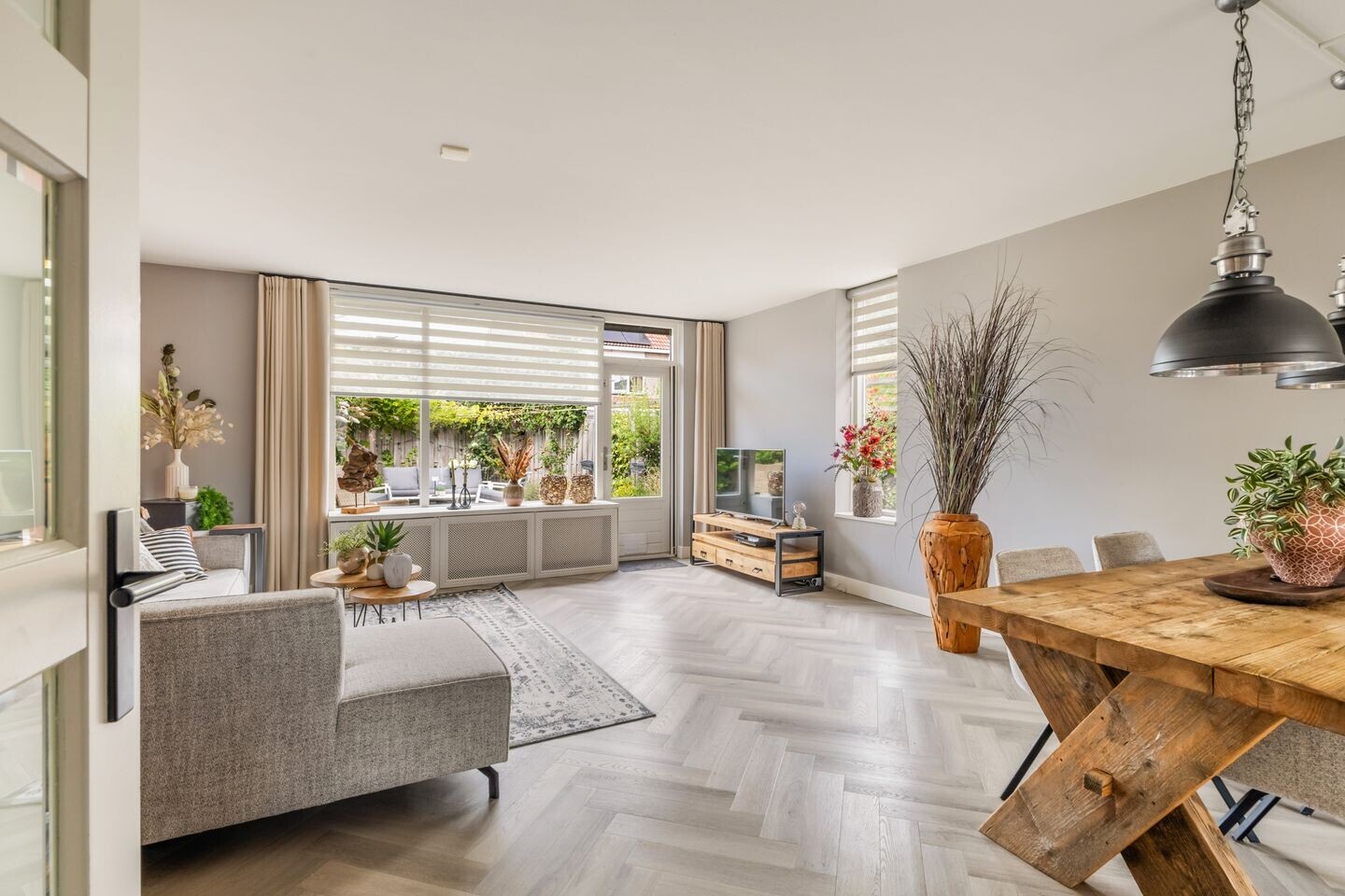 Hoekwoning te koop: Vaartuigenlaan 28, Woerden