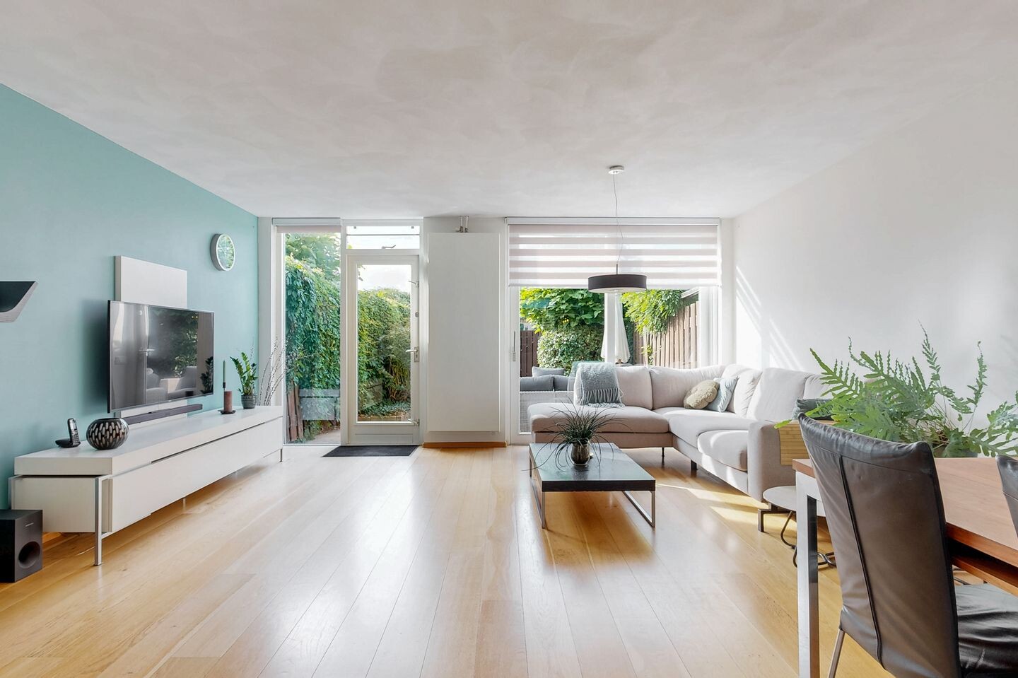 Tussenwoning te koop: Bottelroosweide 7, Woerden