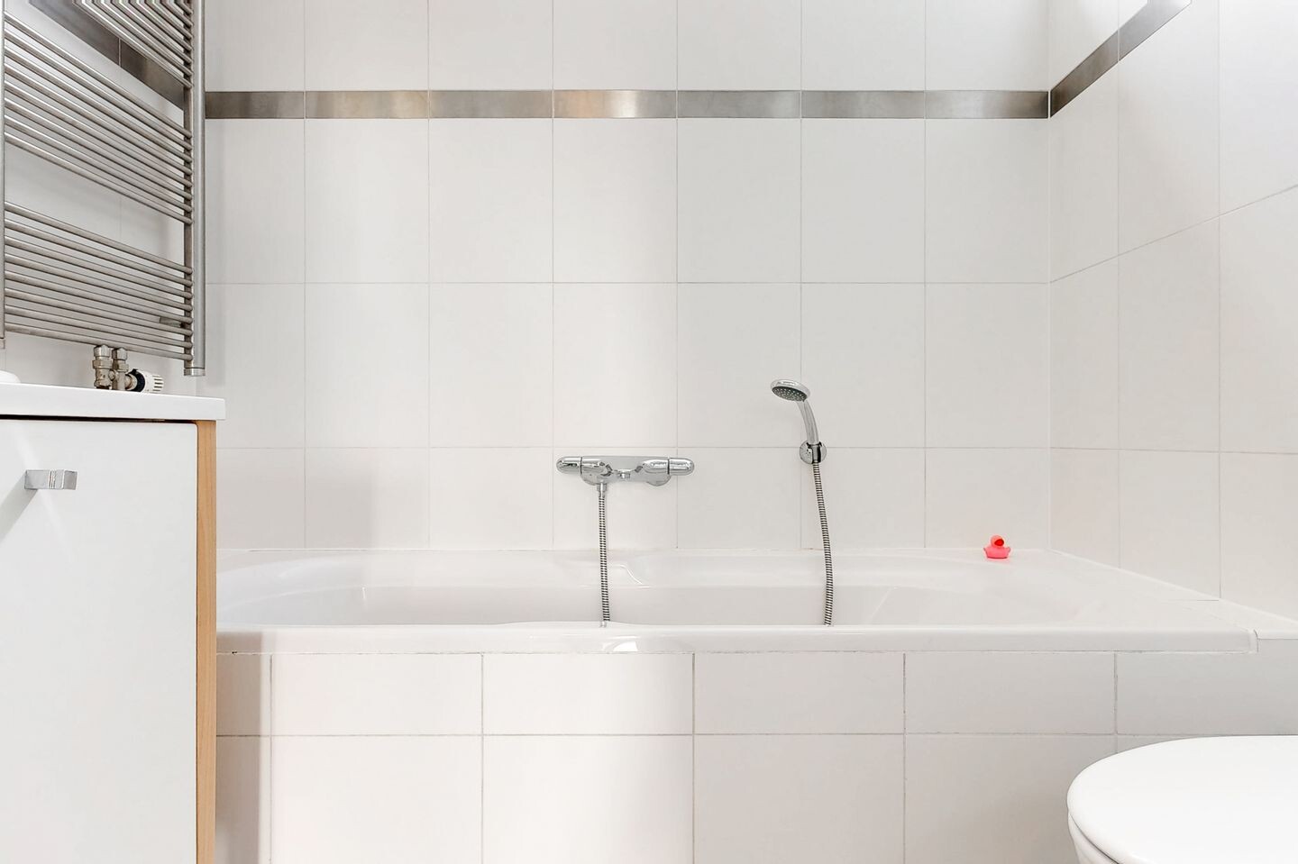 Tussenwoning te koop: Bottelroosweide 7, Woerden