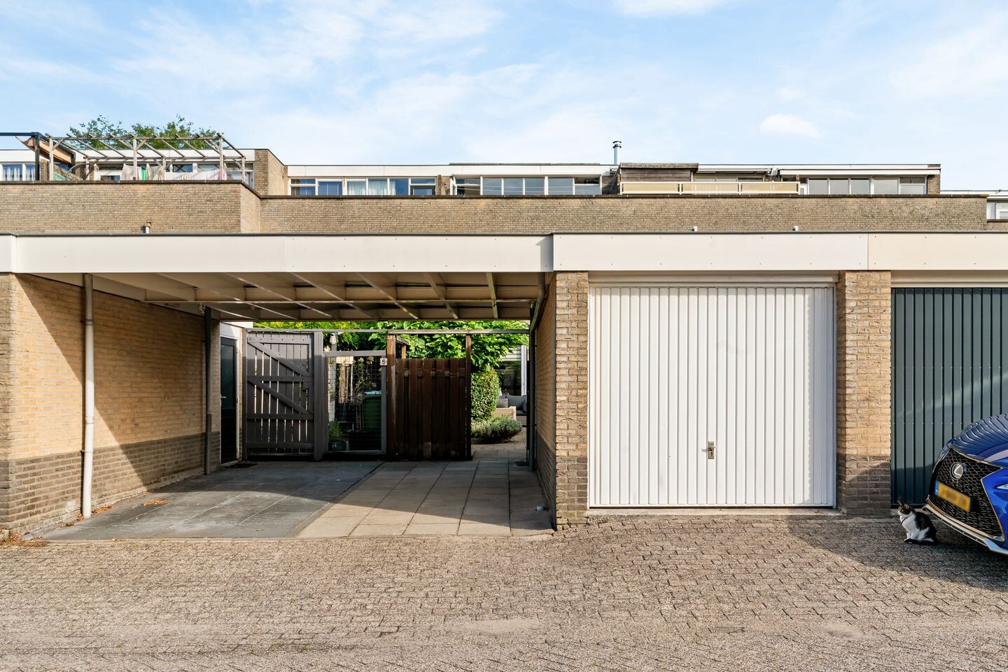 Tussenwoning te koop: Bottelroosweide 7, Woerden