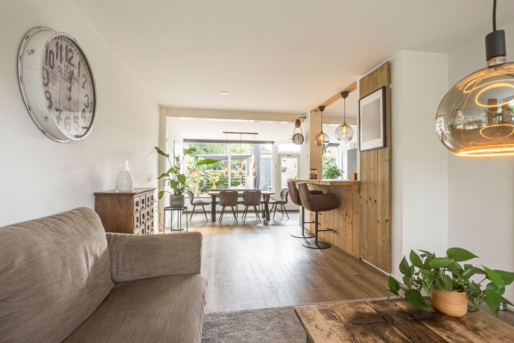 Tussenwoning te koop: Van Wanroystraat 3, Vleuten