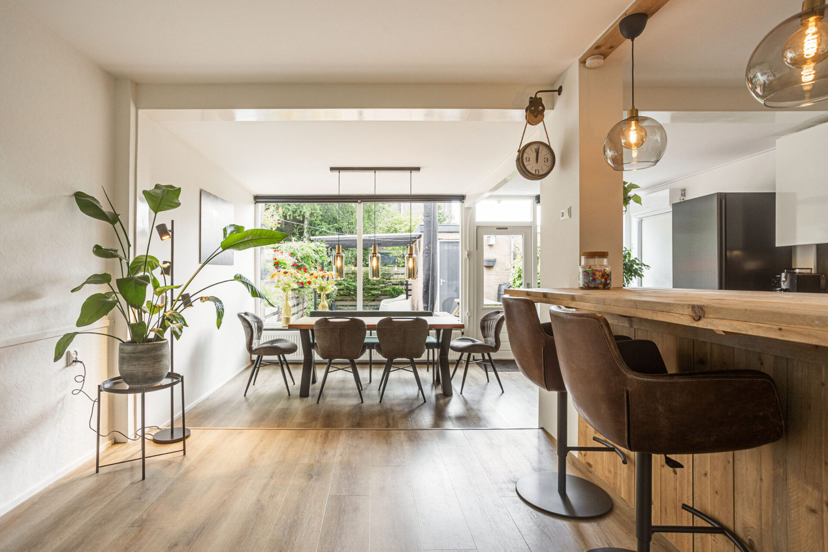 Tussenwoning te koop: Van Wanroystraat 3, Vleuten