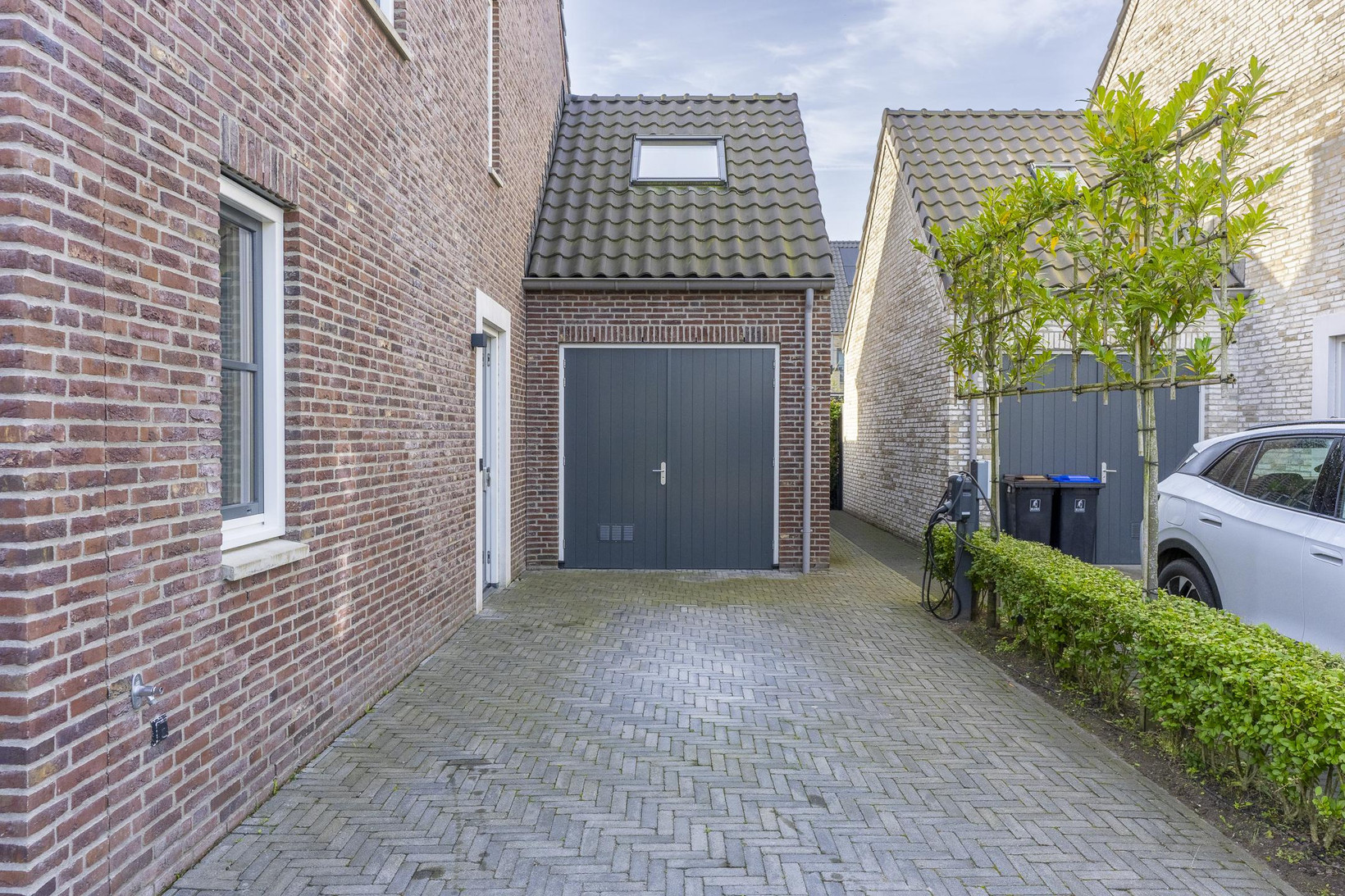 Twee-onder-één-kap te koop: Bloemenkelderlaan 8, Vleuten