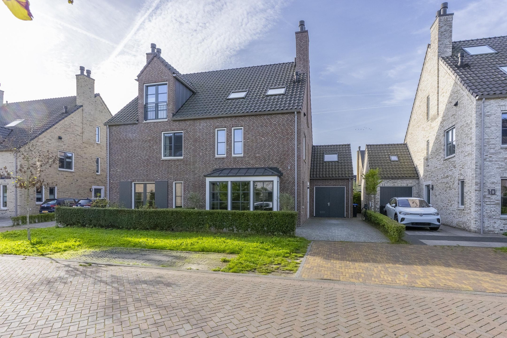Twee-onder-één-kap te koop: Bloemenkelderlaan 8, Vleuten