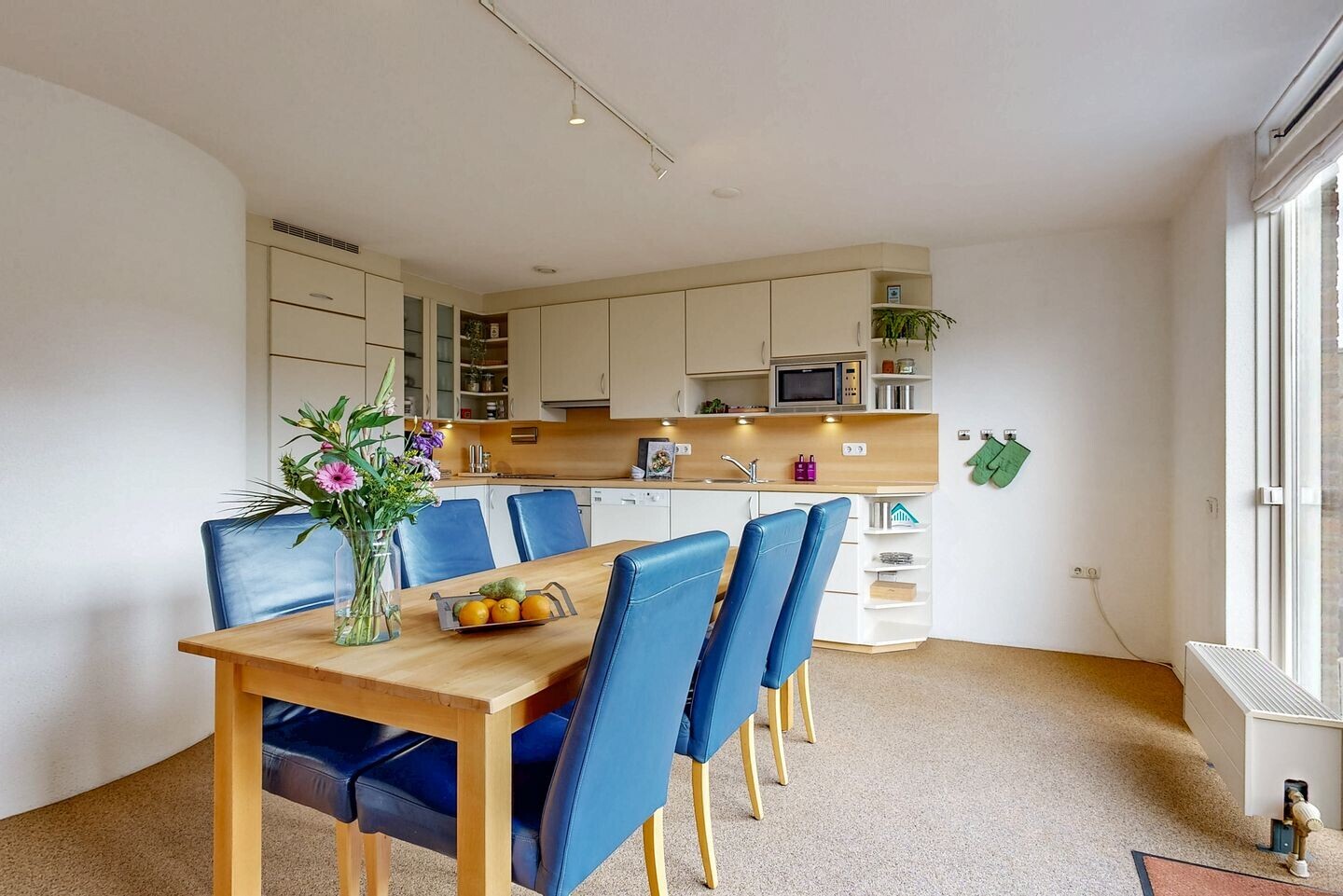 Tussenwoning te koop: Riesenberg 45, De Meern