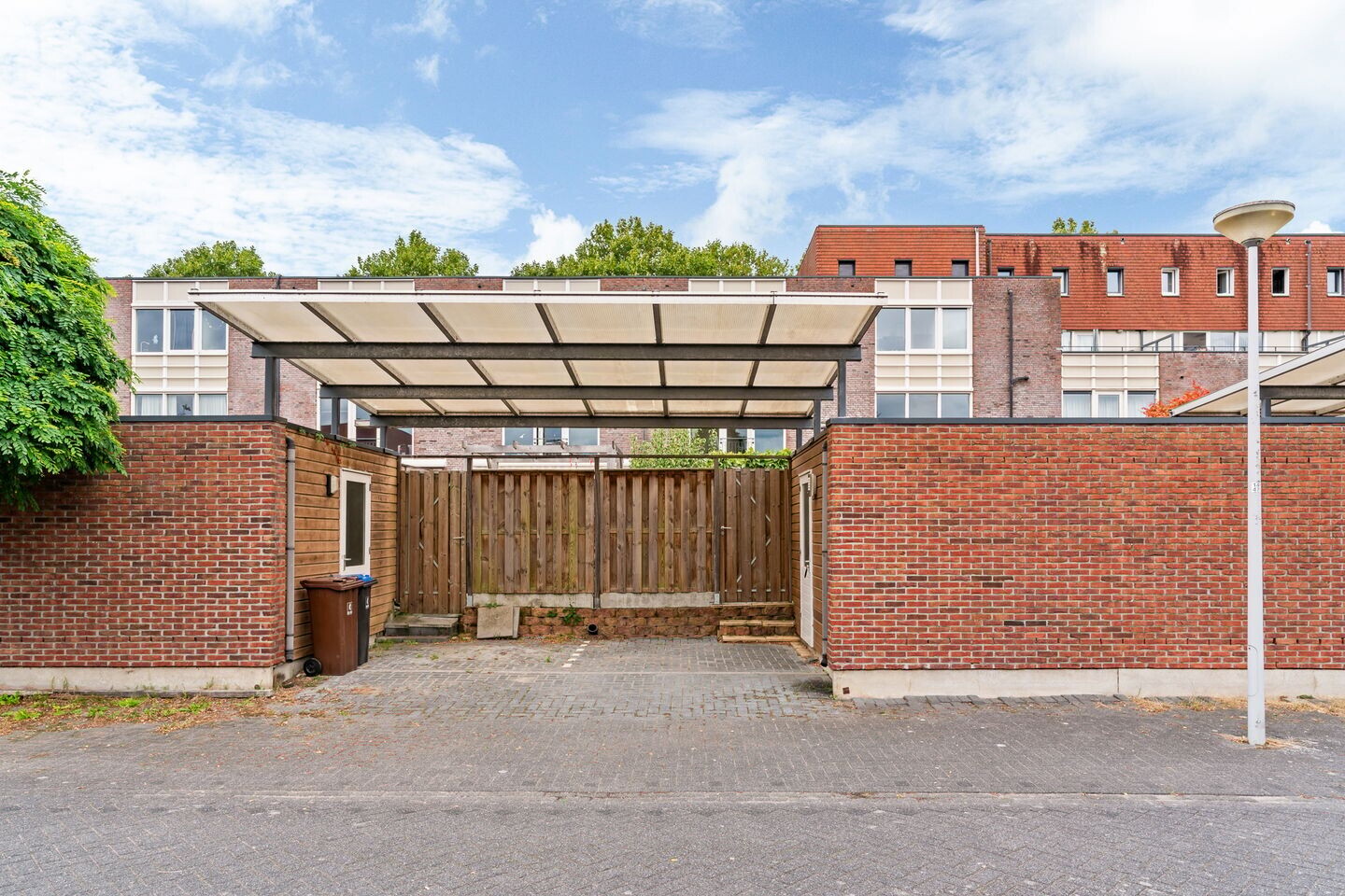 Tussenwoning te koop: Riesenberg 45, De Meern